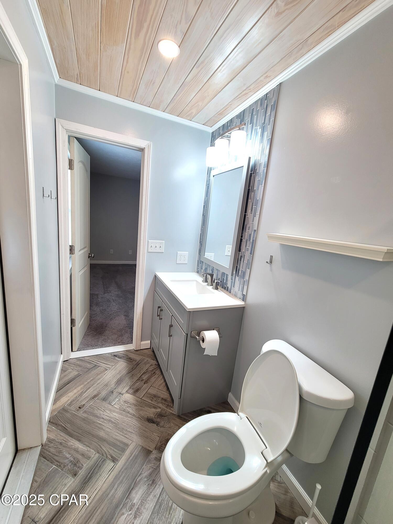 Image 32 For 325 Alexander Drive