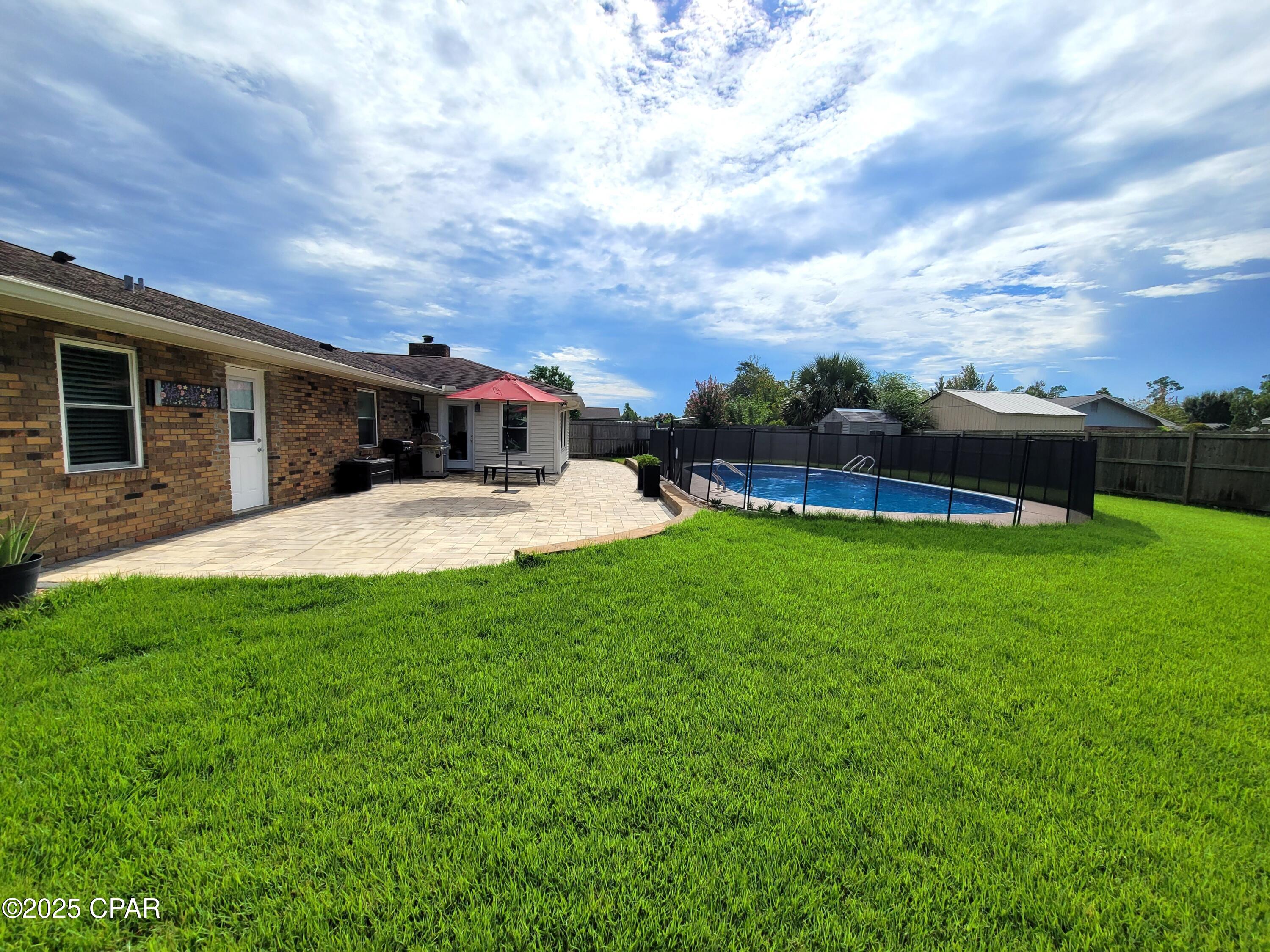 Image 40 For 325 Alexander Drive