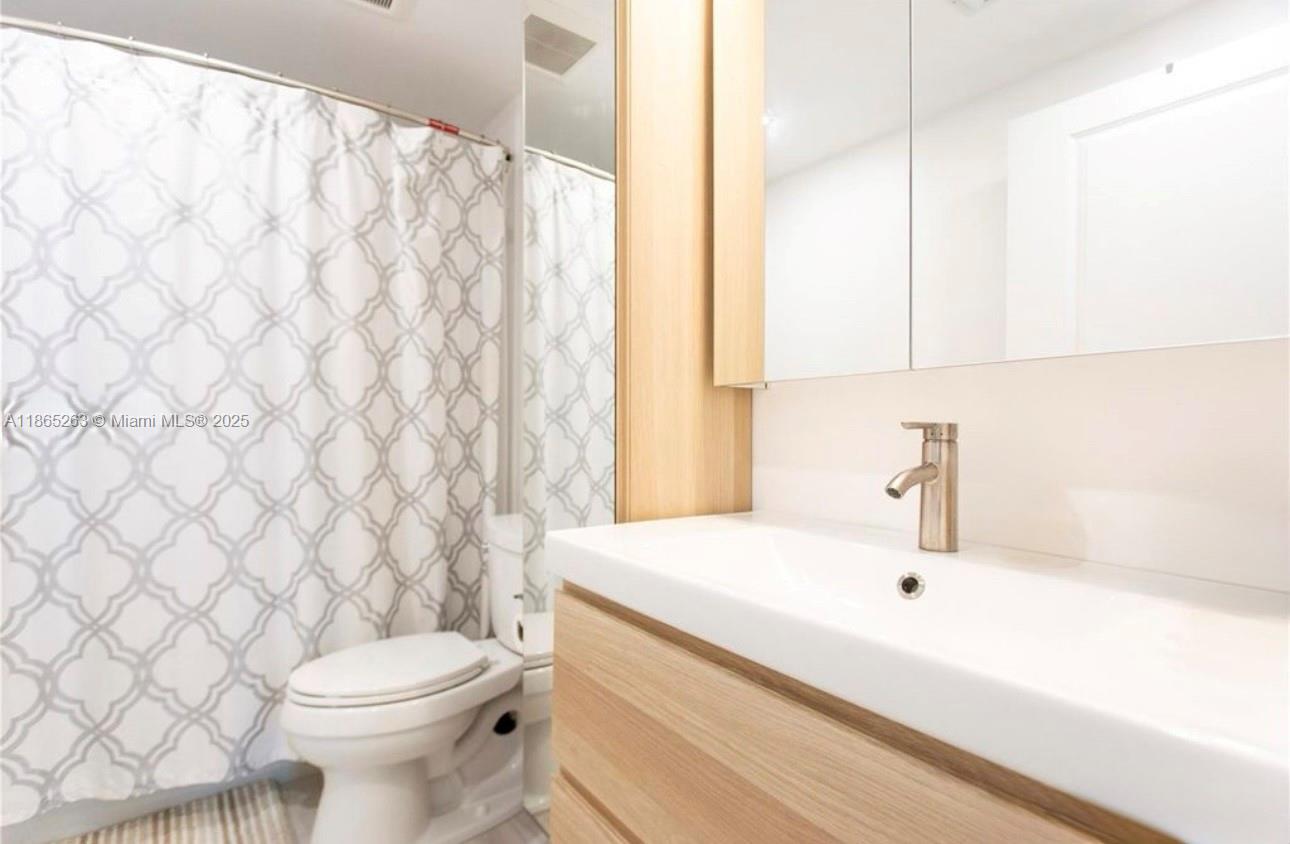 1250 S Miami Ave #3504, Miami FL 33130