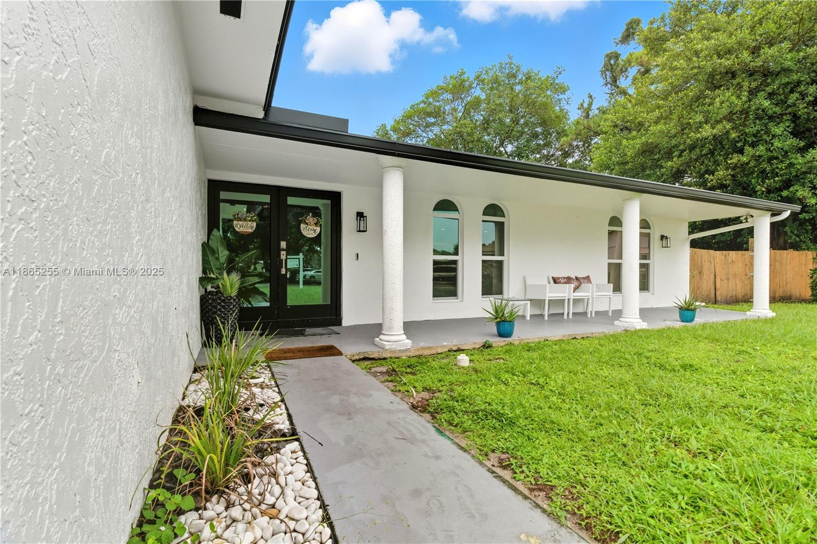 1672 NW 192nd Ter Miami Gardens FL