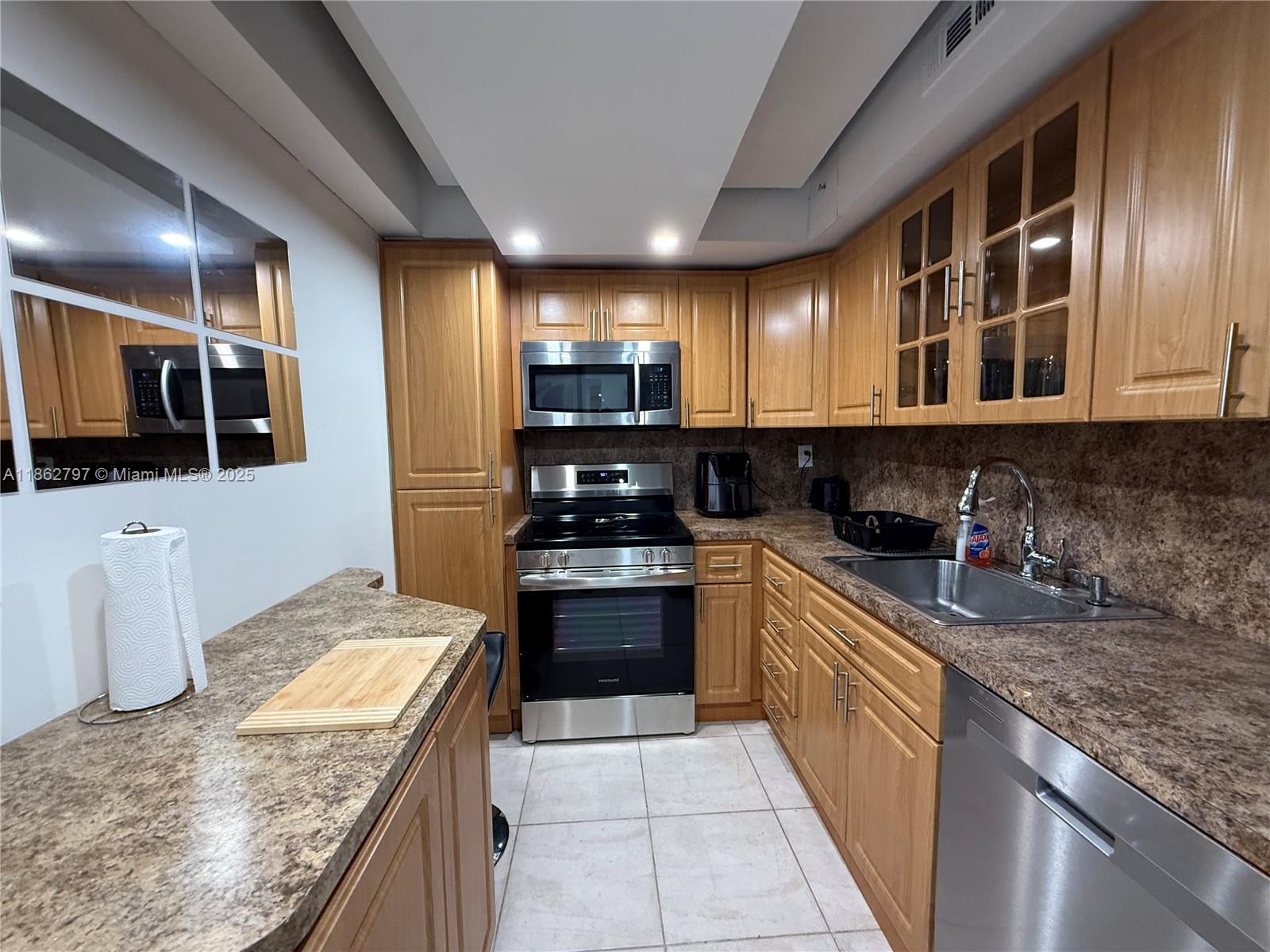 Property photo # 0