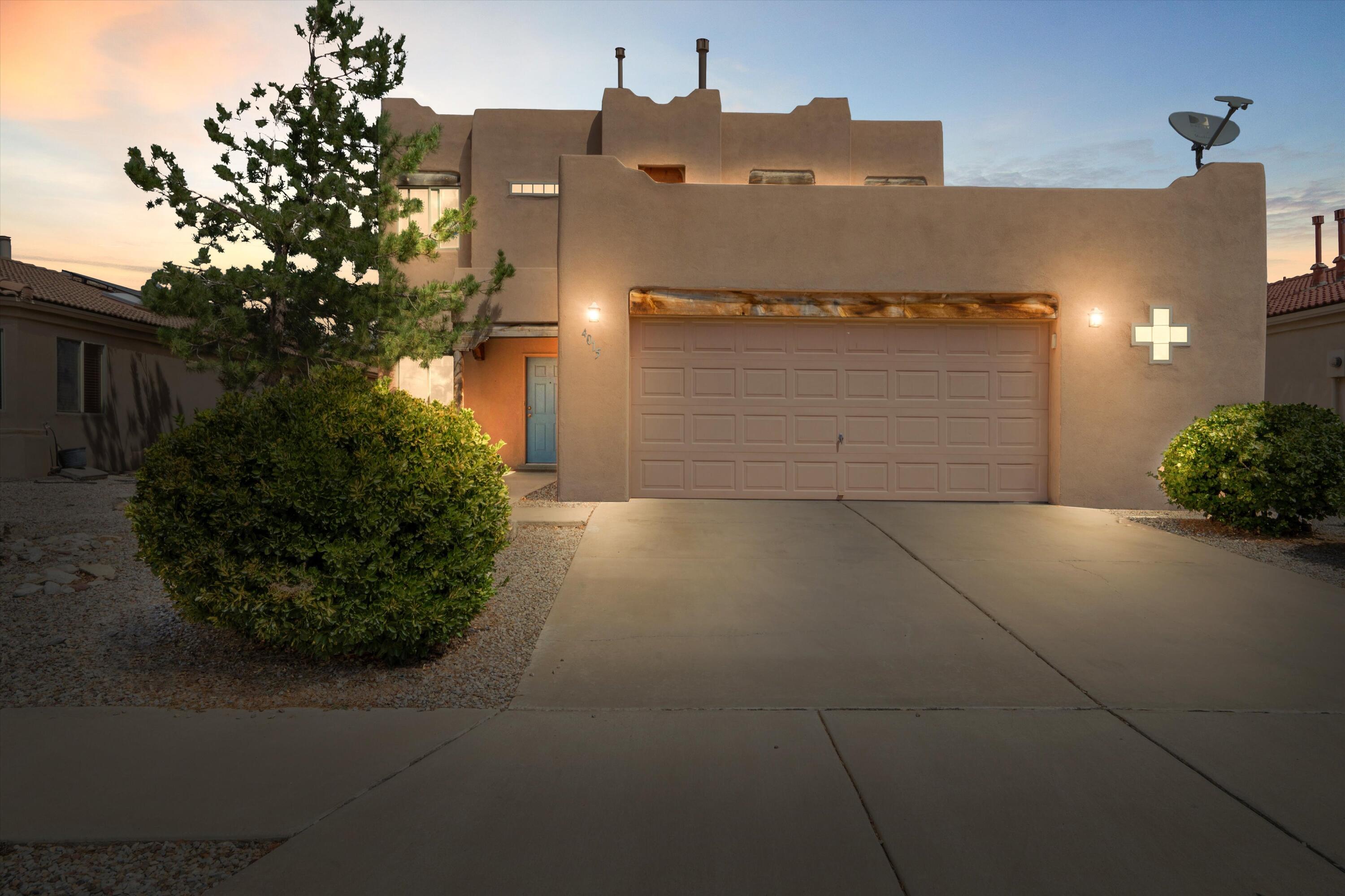 WELCOME TO RANCHO DEL CIELO AT SEVEN BAR NORTH, where comfort and convenience come together with OWNED SOLAR! Step inside this spacious home with two living areas, a cozy sitting room, and a loft perfect for work or play. The kitchen, with its large breakfast bar and tile countertops, flows into the family and dining rooms, making gatherings easy. Upstairs, the luxurious master suite offers a garden tub, separate shower, double sinks, and a walk-in closet. Storage is abundant with a huge closet under the stairs and a large laundry room. Enjoy a xeriscaped yard with auto sprinklers and a 2.5 car garage with workspace. Schedule your showing today!