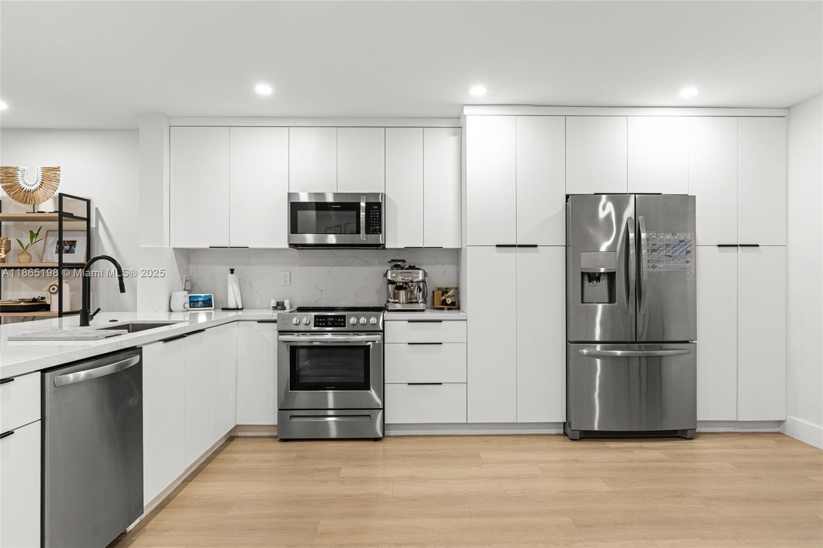 Property photo # 8