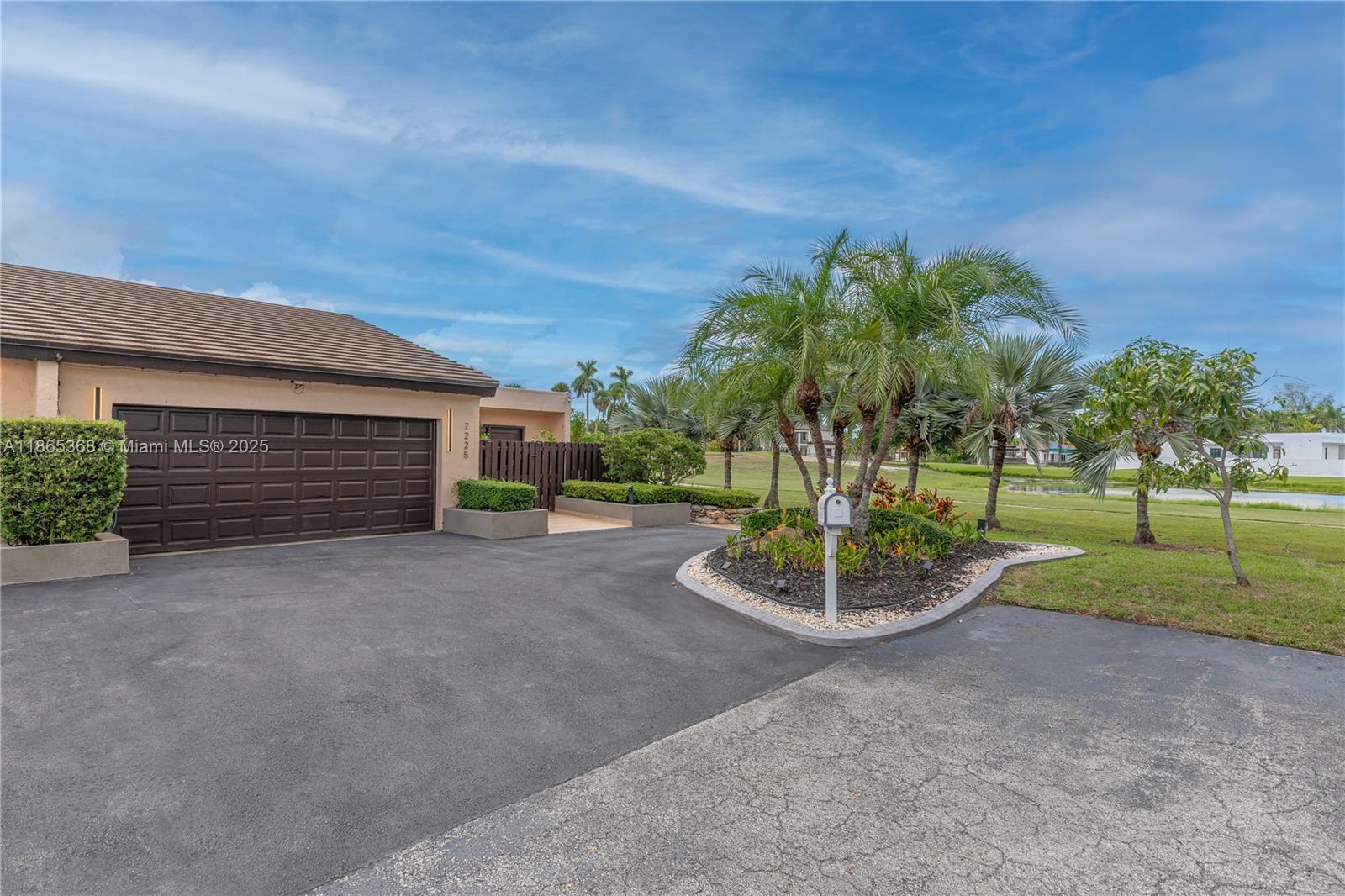 Property photo # 0