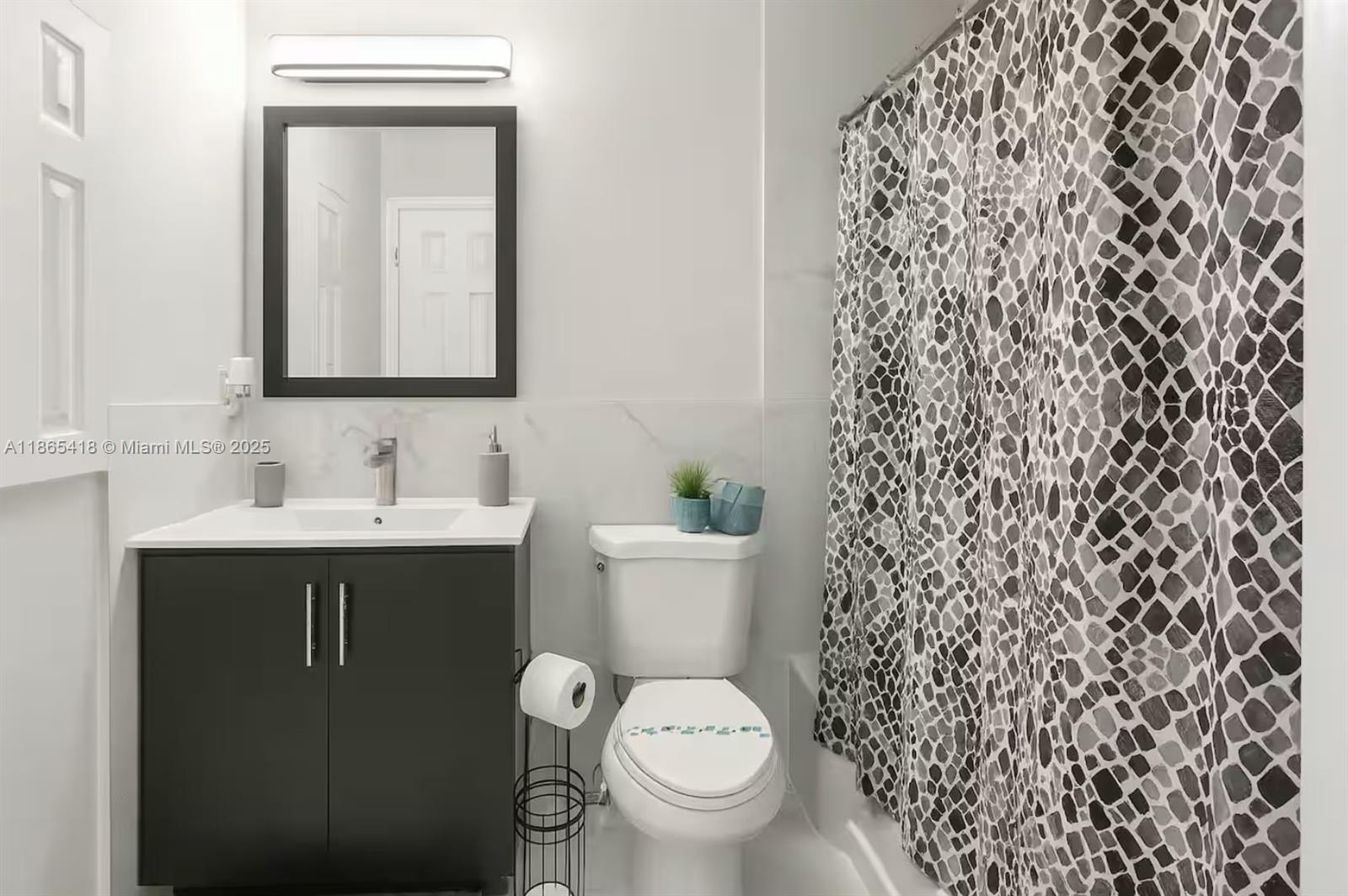 Property photo # 3