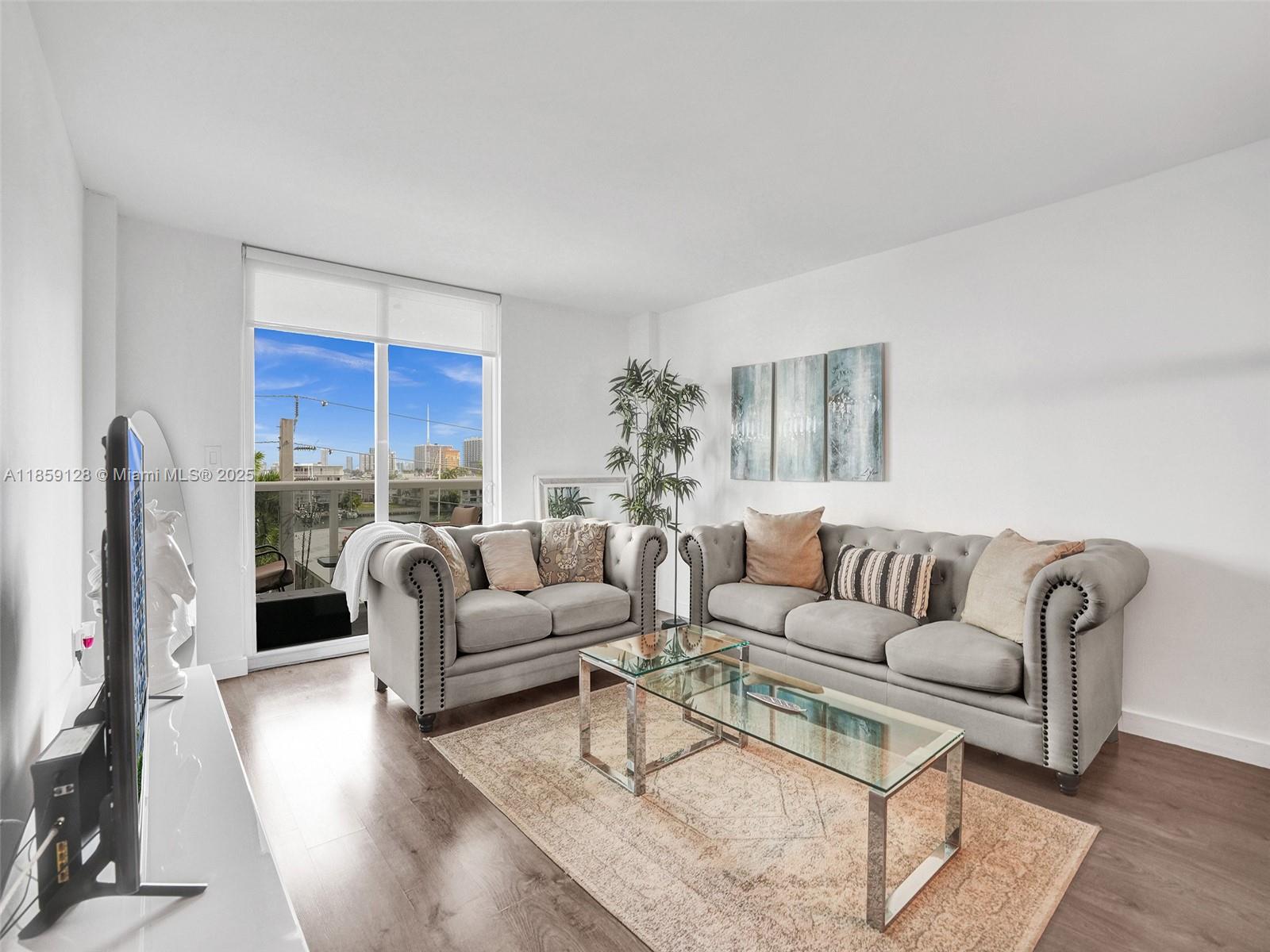 Property photo # 6