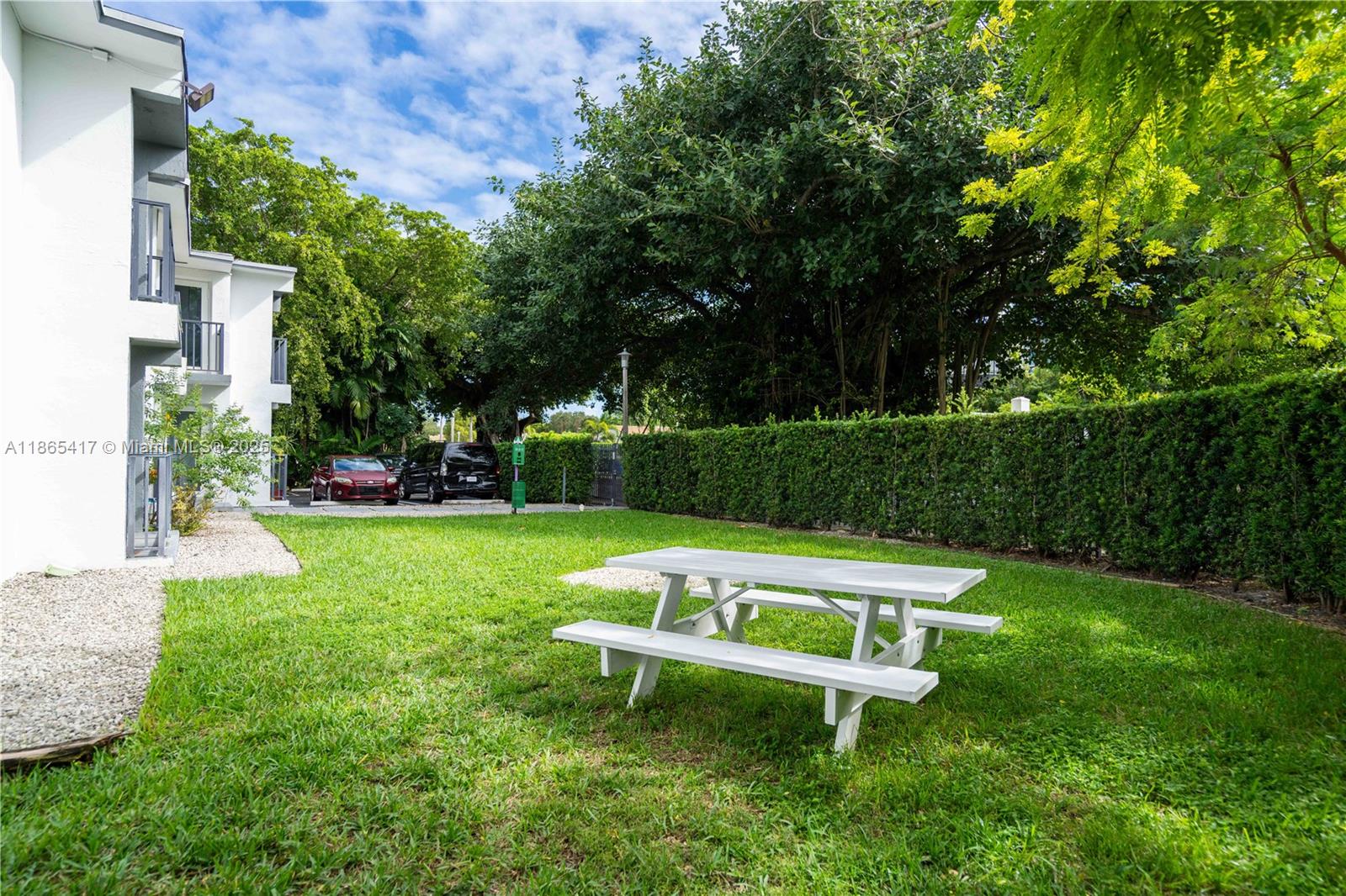 Property photo # 9