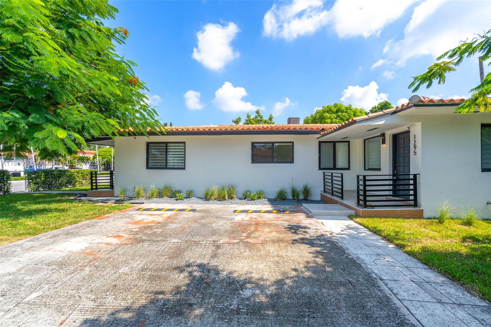 Property photo # 9
