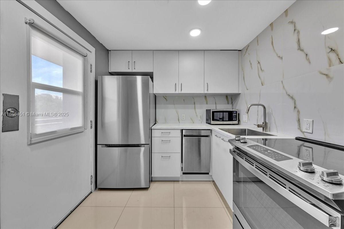 Property photo # 9