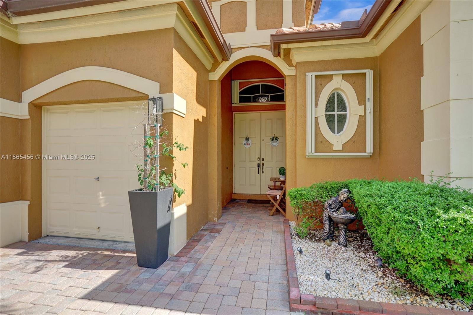 Property photo # 8