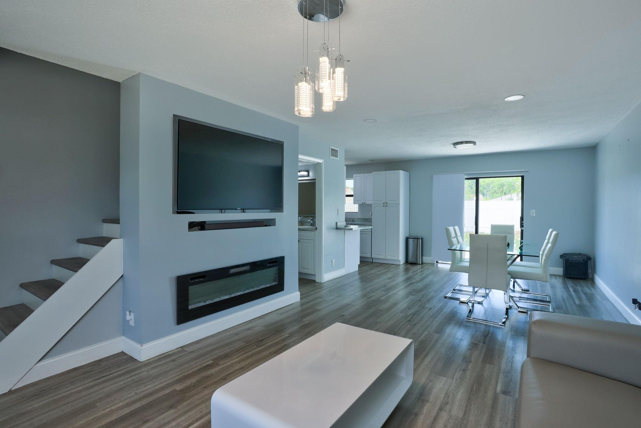 6052 Lace Wood Circle