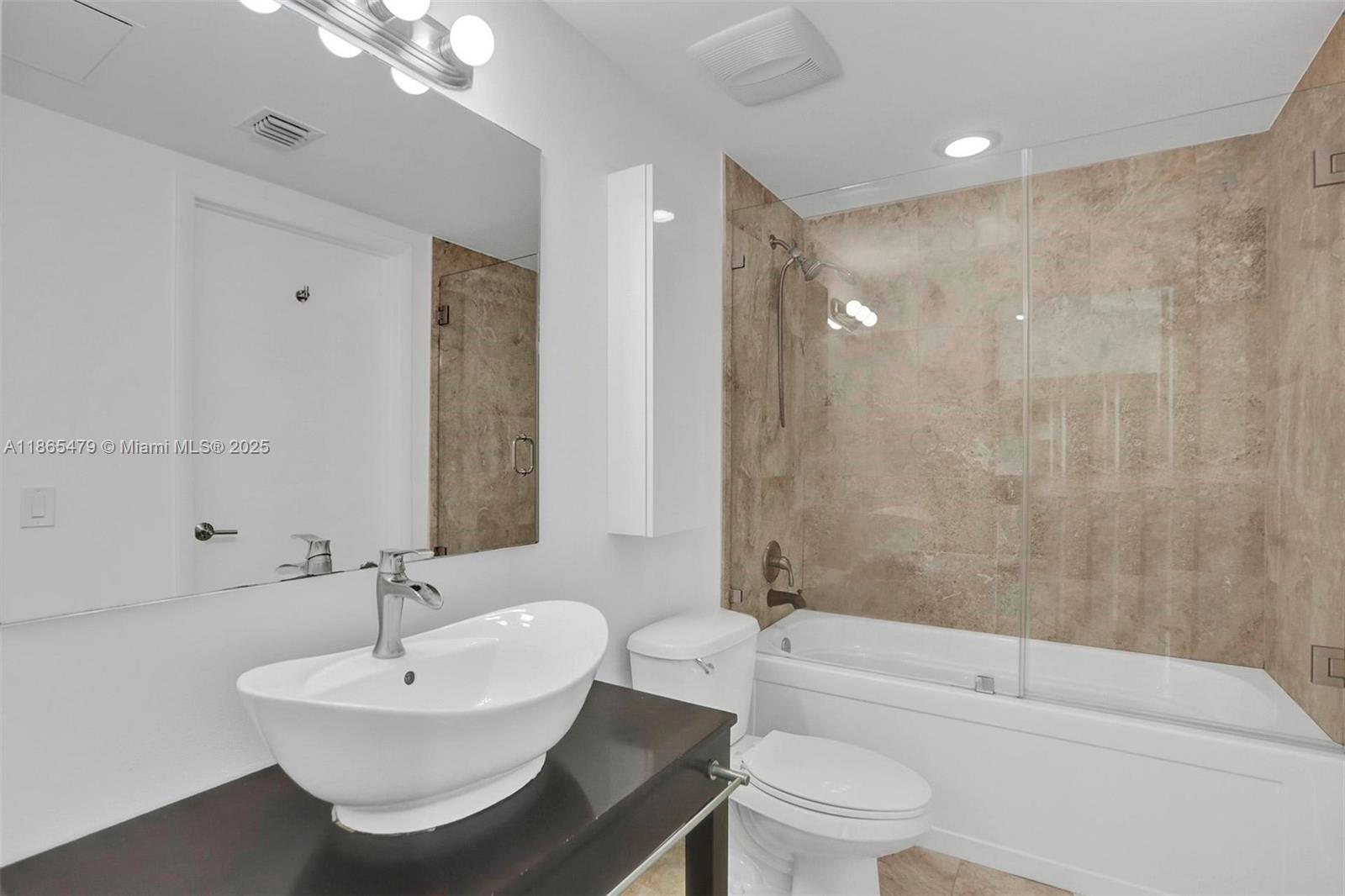 350 S Miami Ave #2911, Miami FL 33130