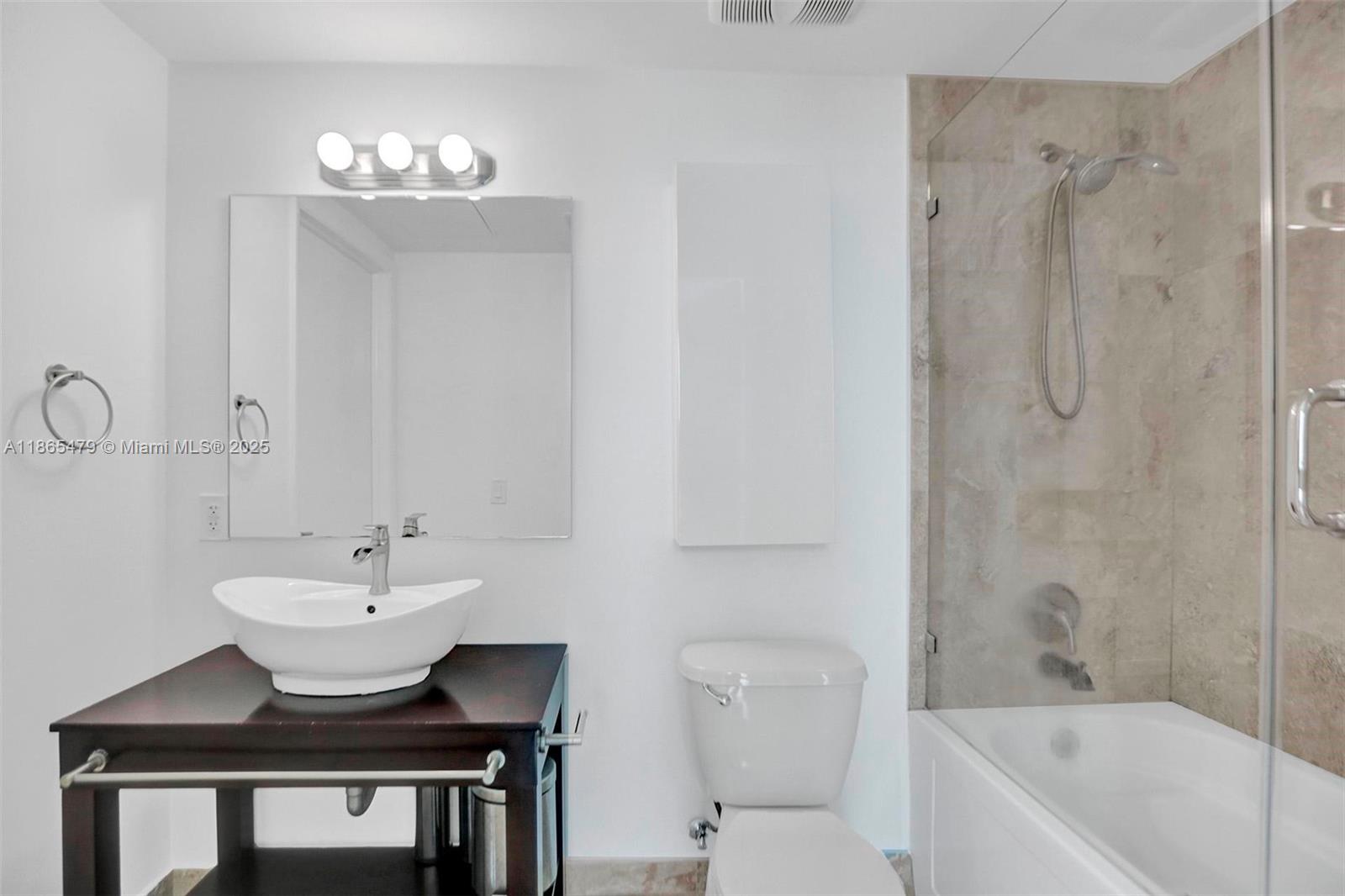 350 S Miami Ave #2911, Miami FL 33130