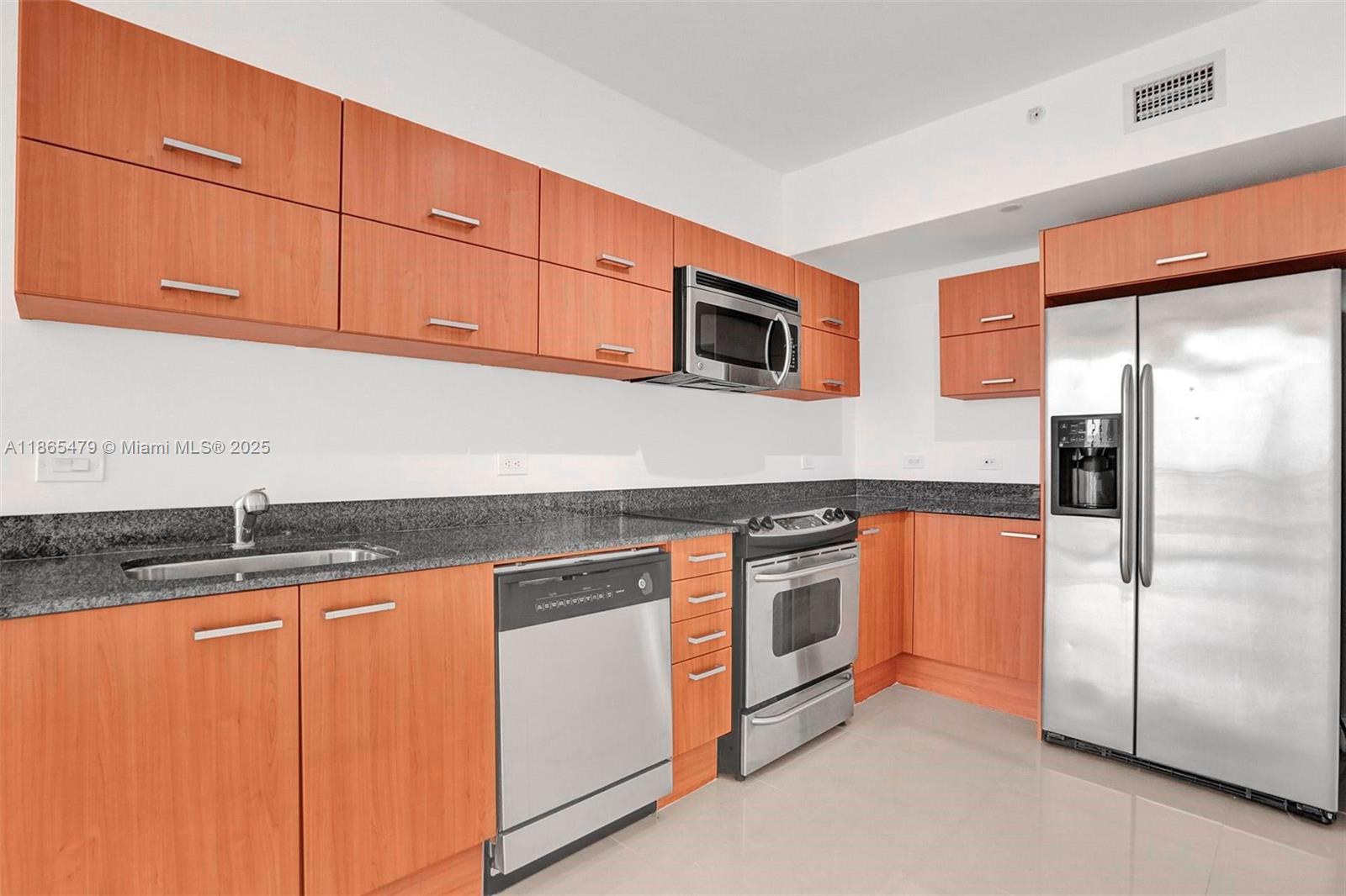350 S Miami Ave #2911, Miami FL 33130