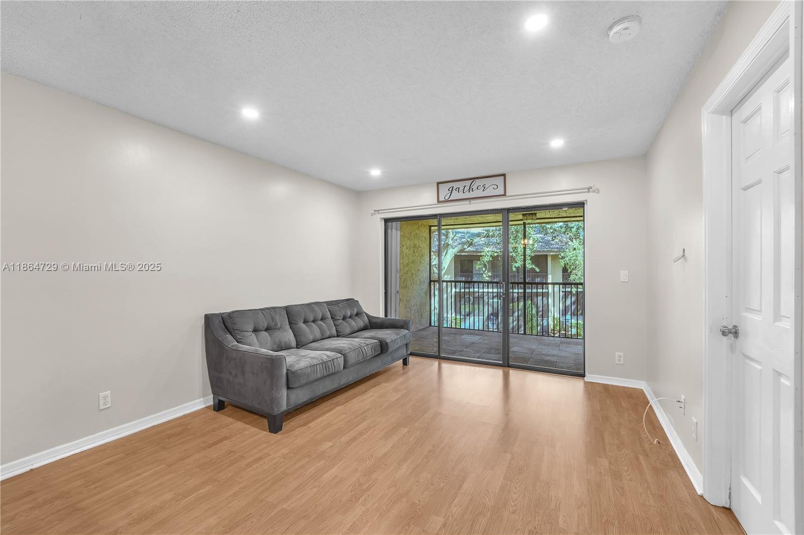 Property photo # 9