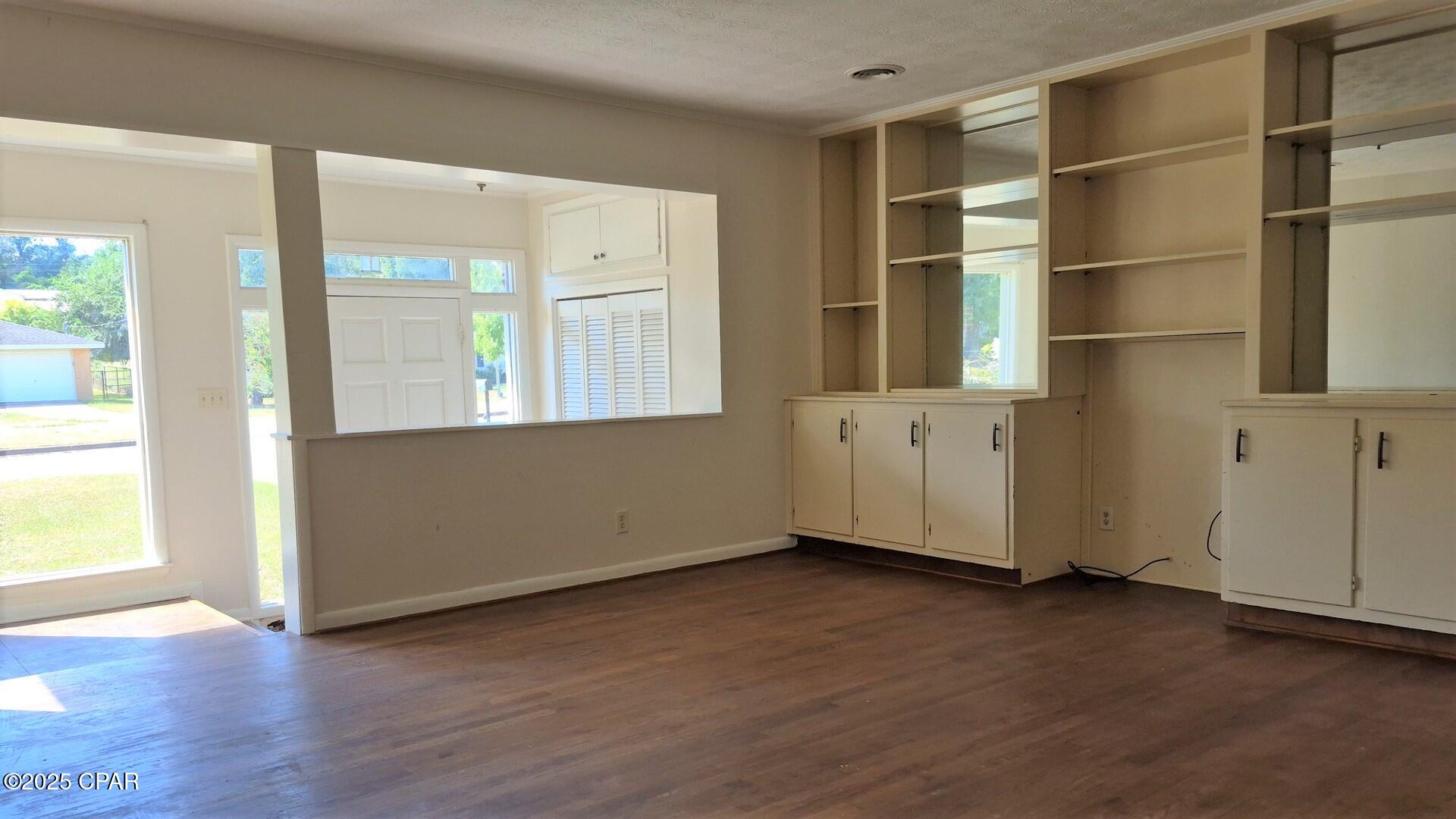 Image 7 For 4484 Lime Street