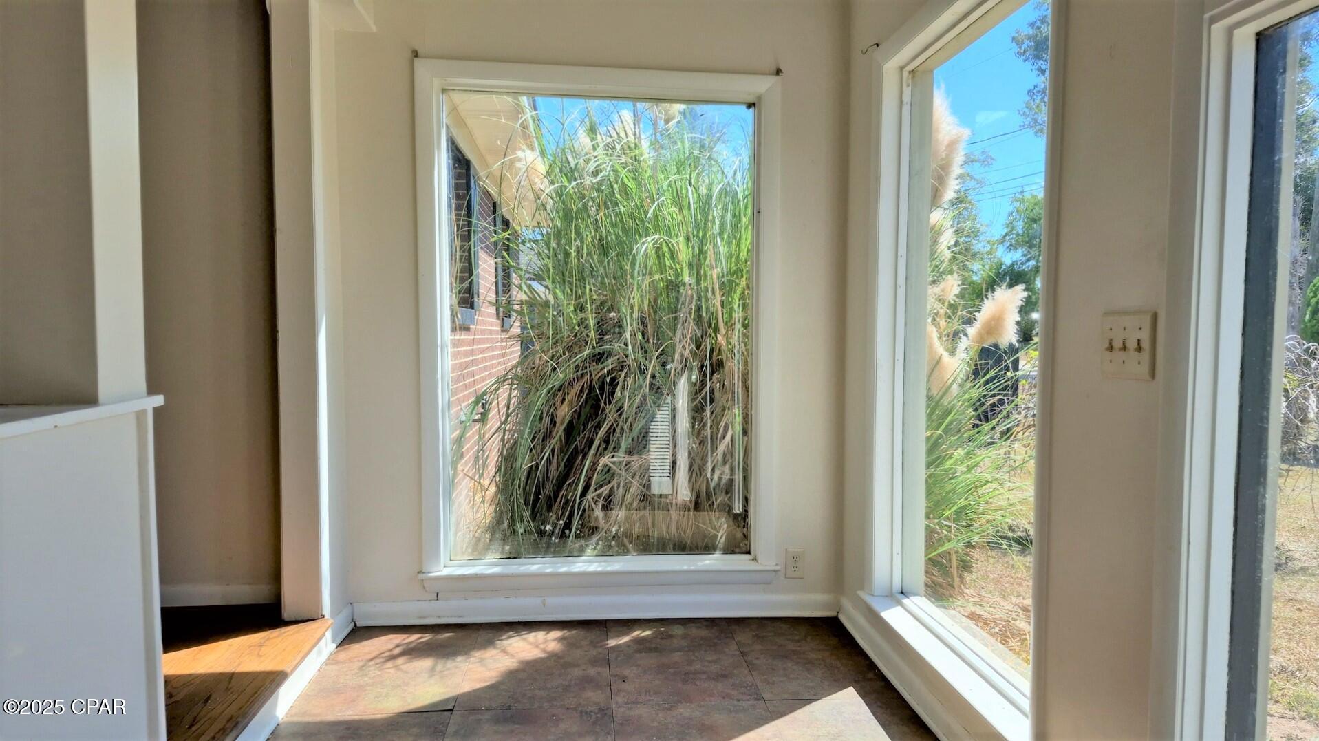 Image 8 For 4484 Lime Street