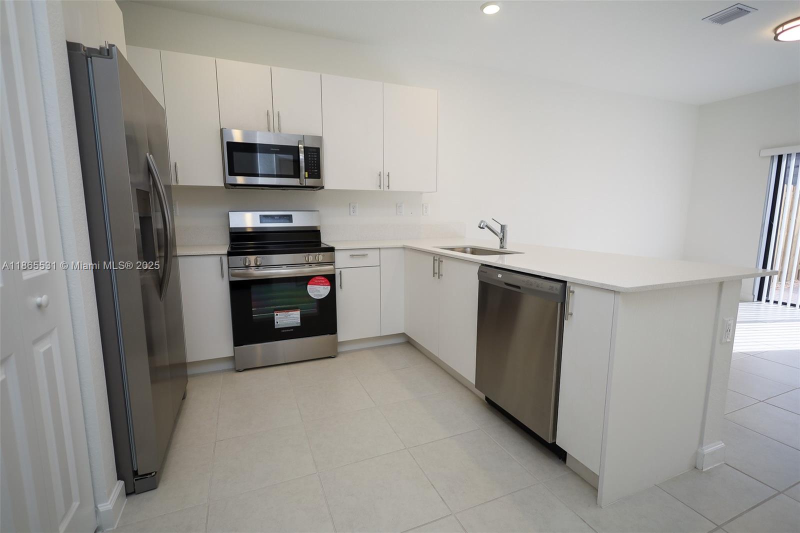 Property photo # 6