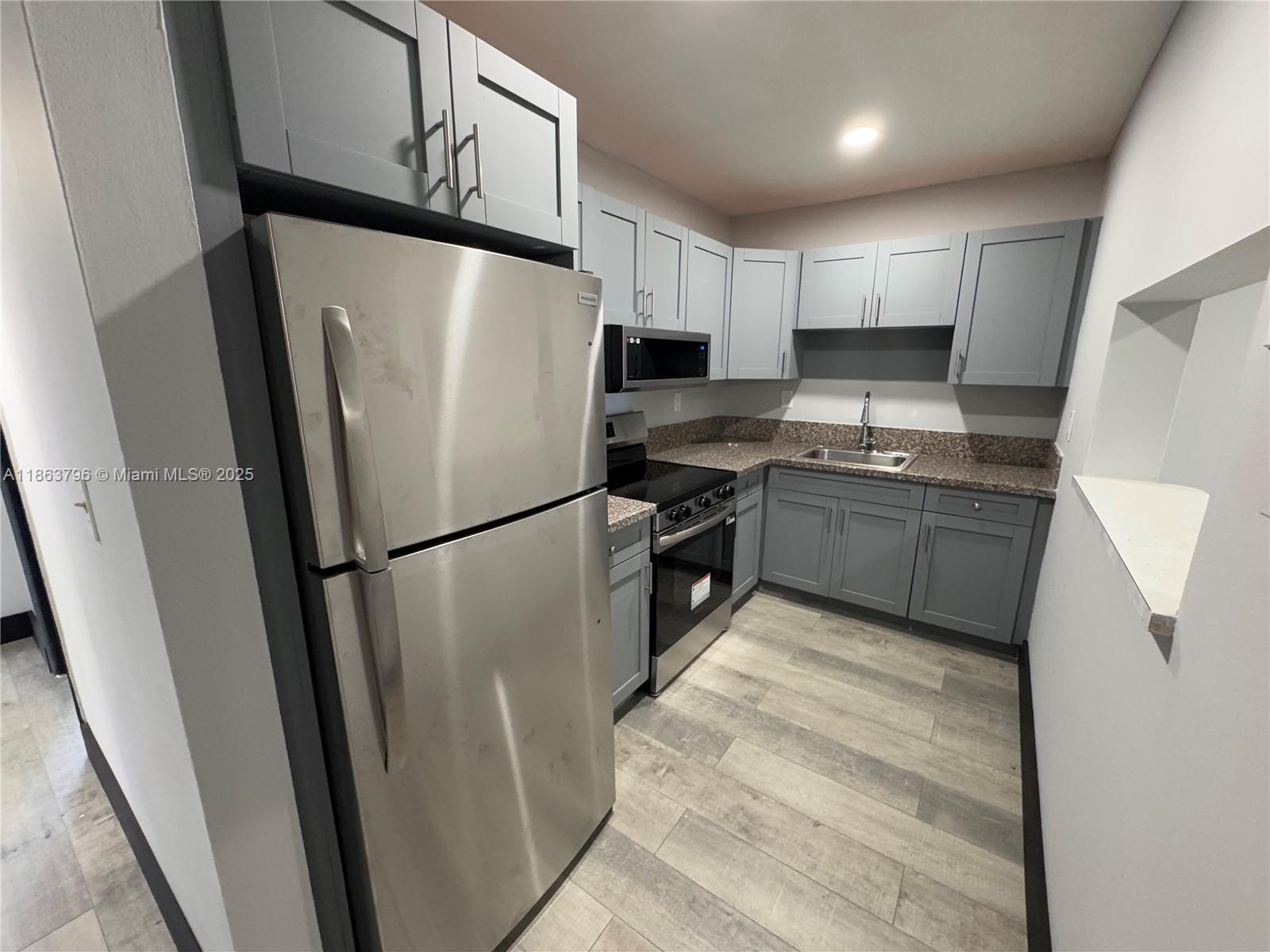 Property photo # 6