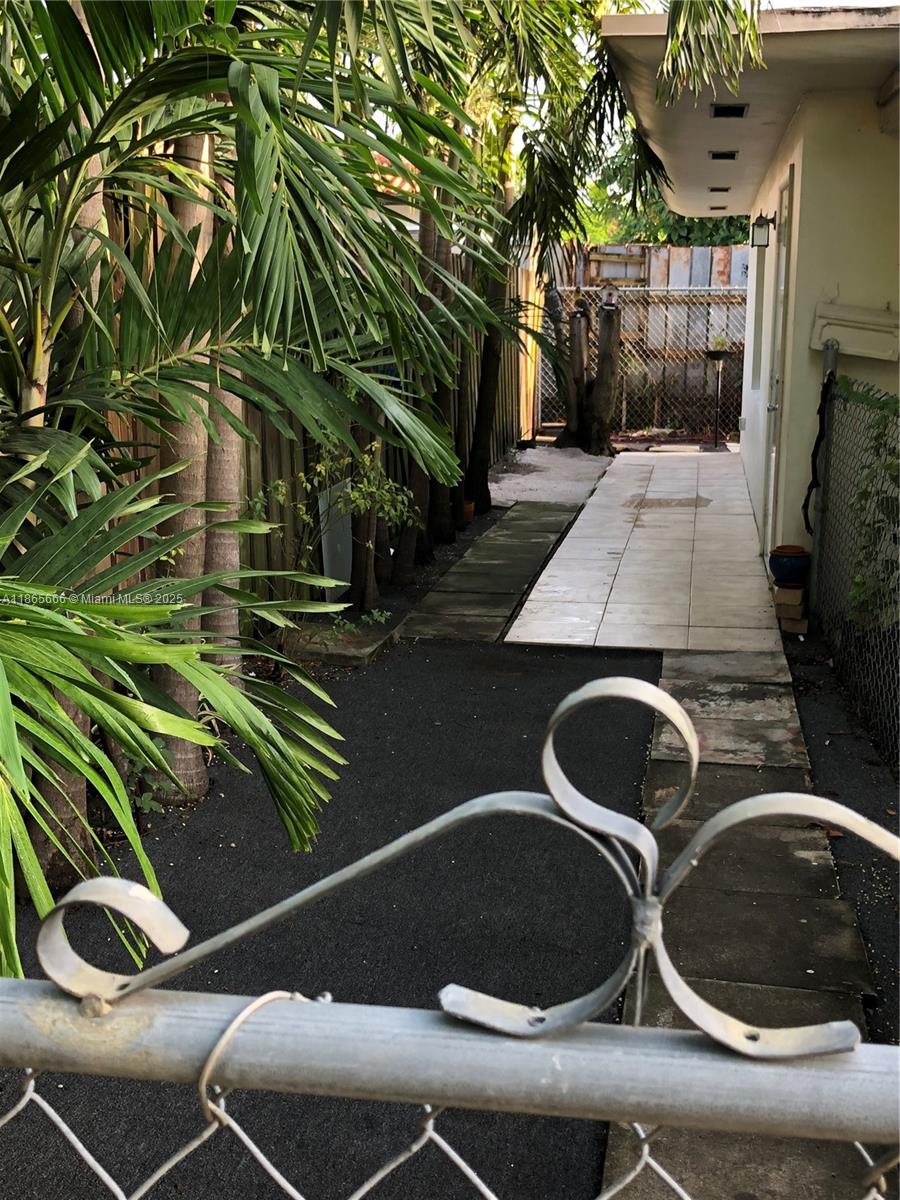 Property photo # 0