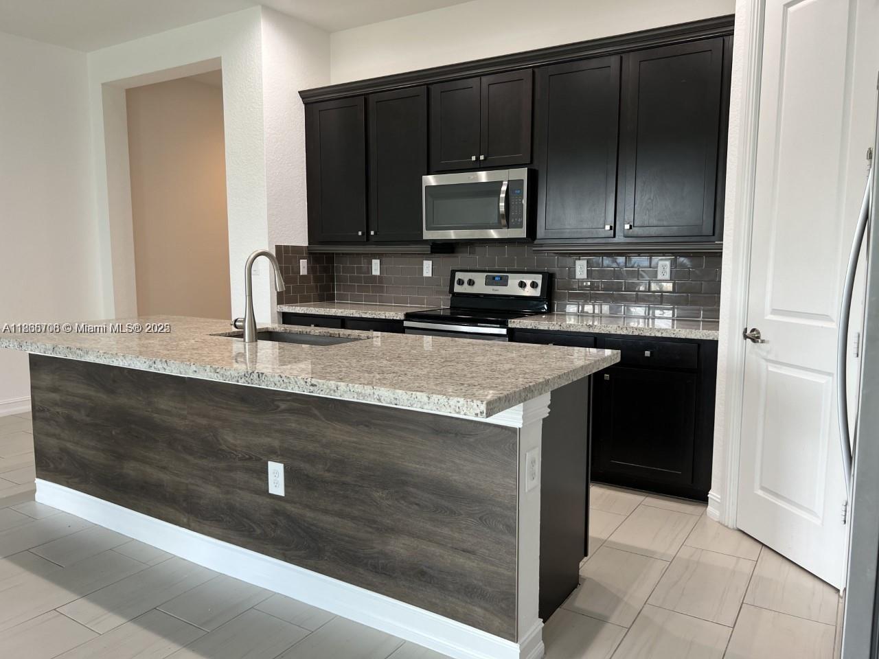 Property photo # 0