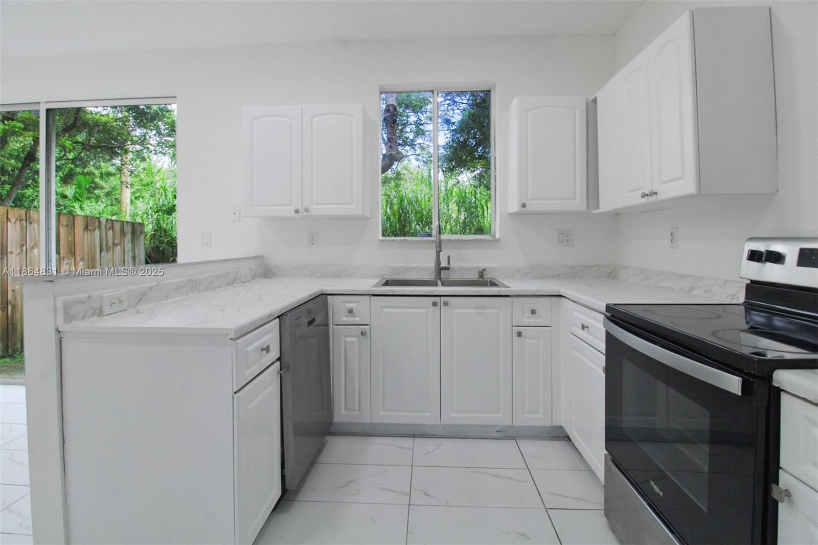 Property photo # 9