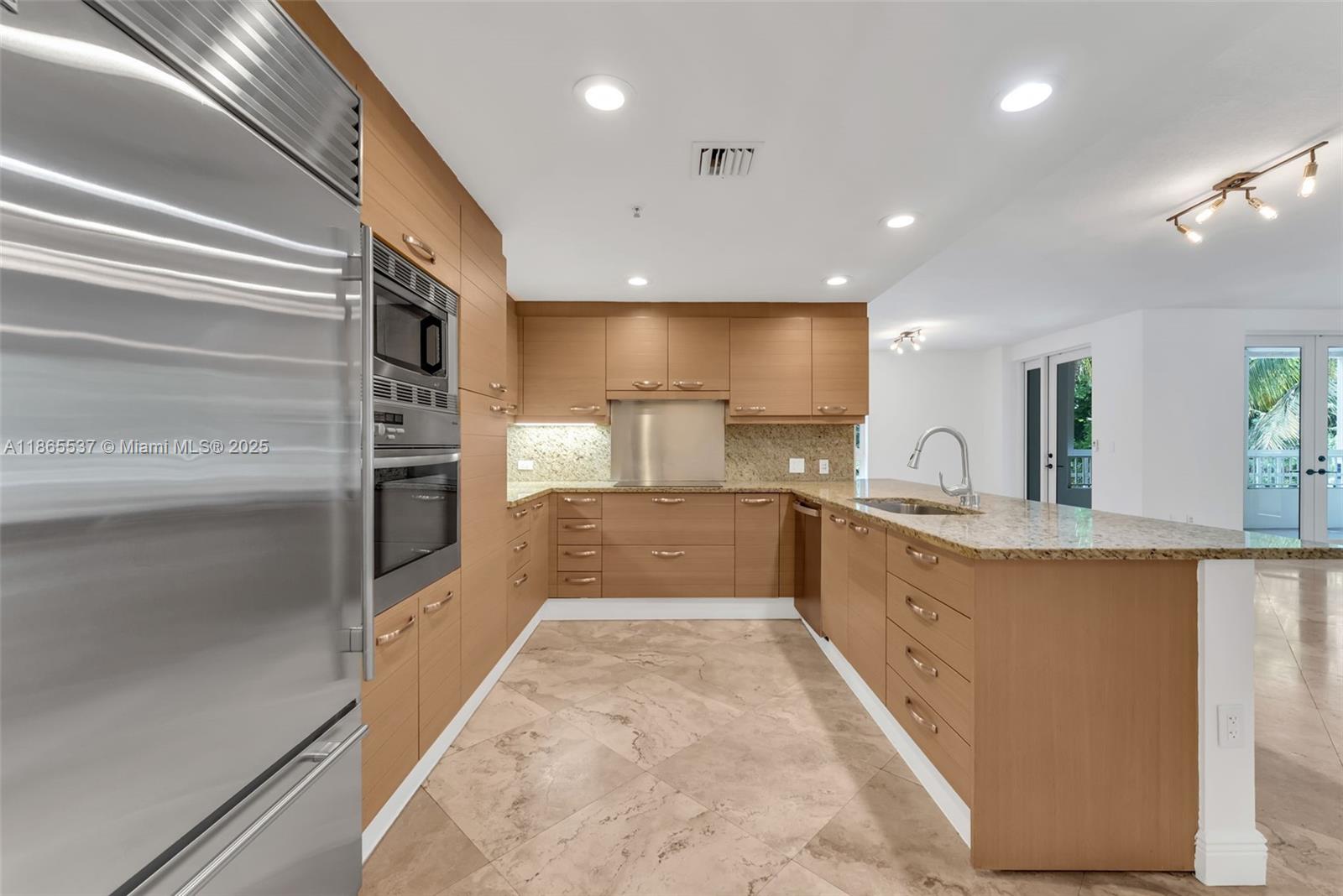 Property photo # 6