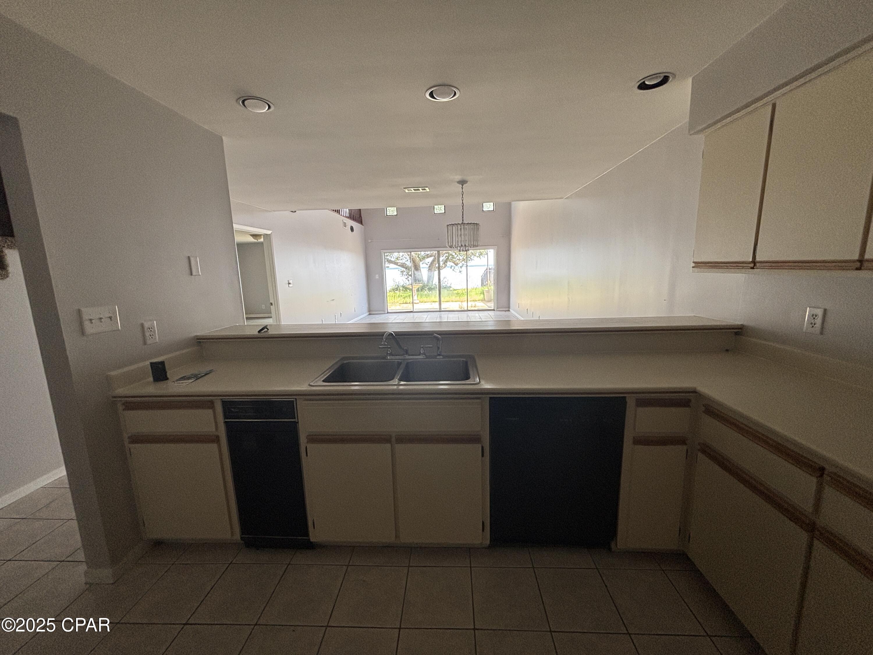 Image 6 For 362 Moonlight Bay Drive