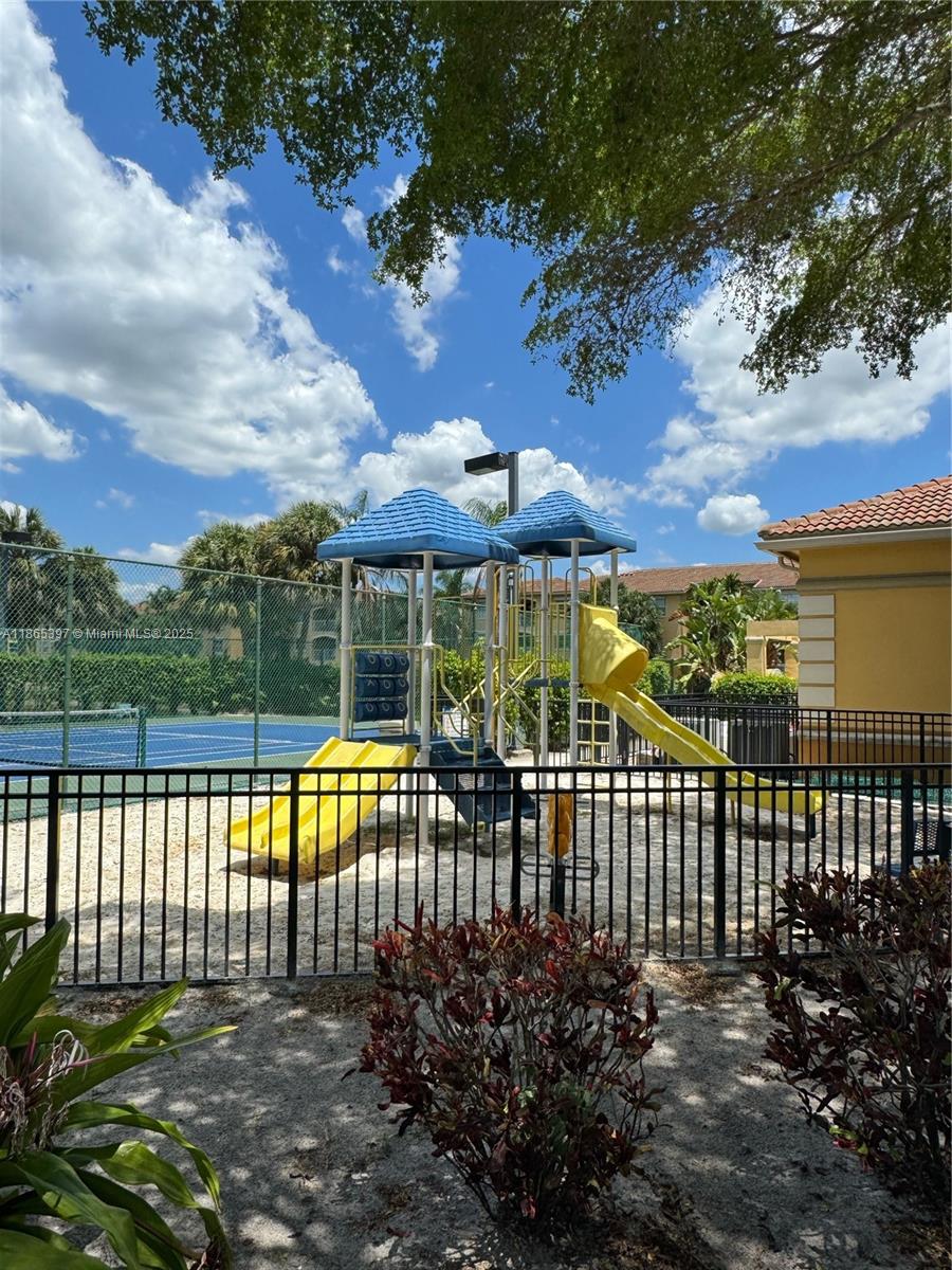 Property photo # 9