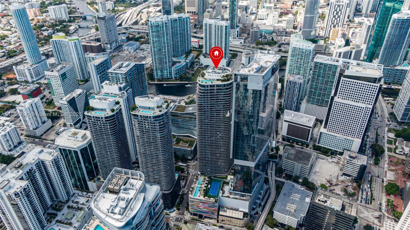 Condo for Sale in Miami, FL