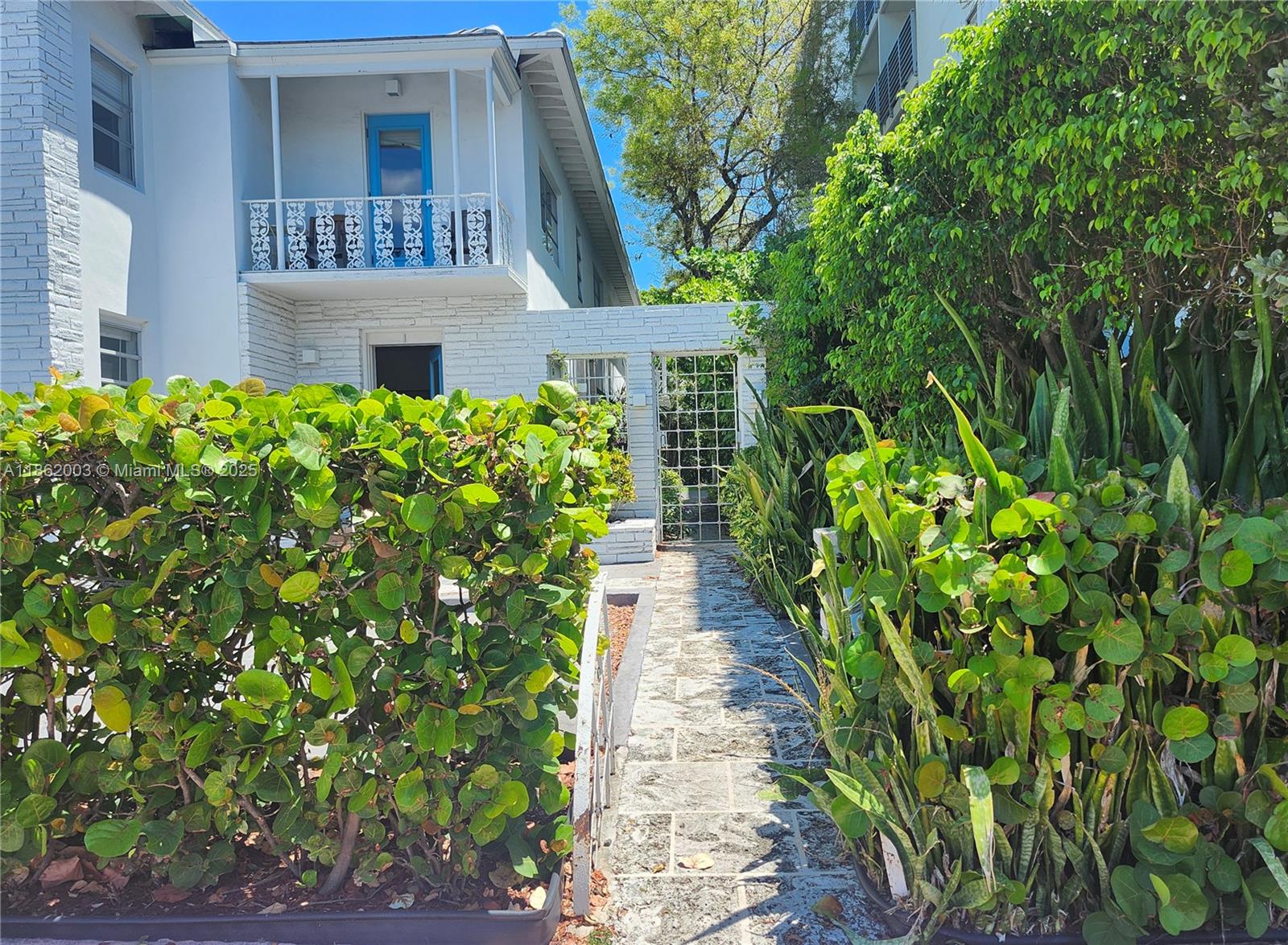 Property photo # 0