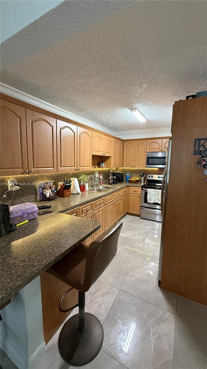 Property photo # 6