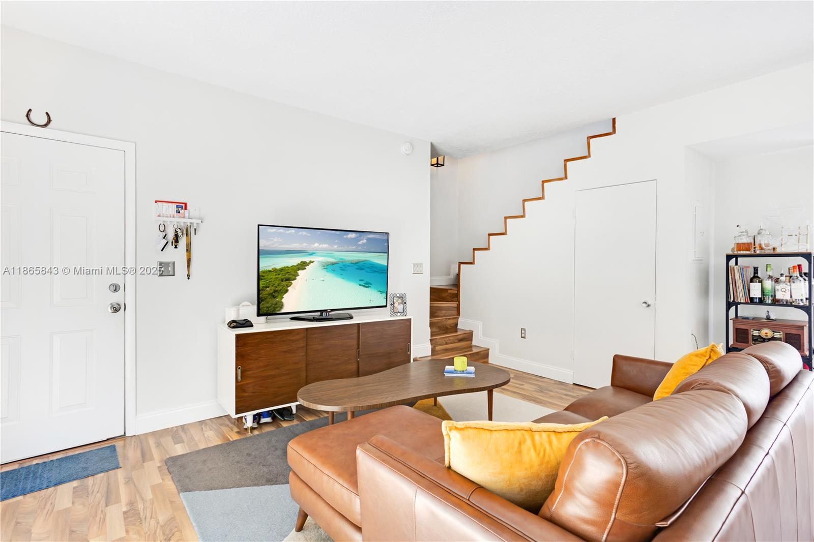 Property photo # 4