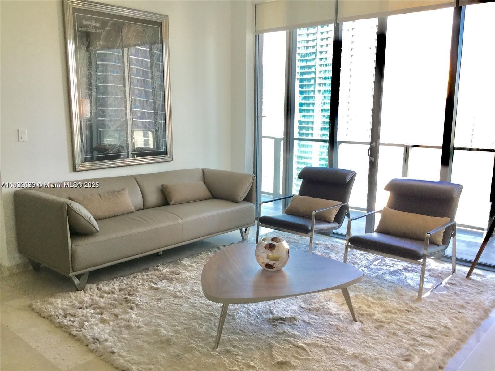 88 SW 7th St #2605, Miami FL 33130
