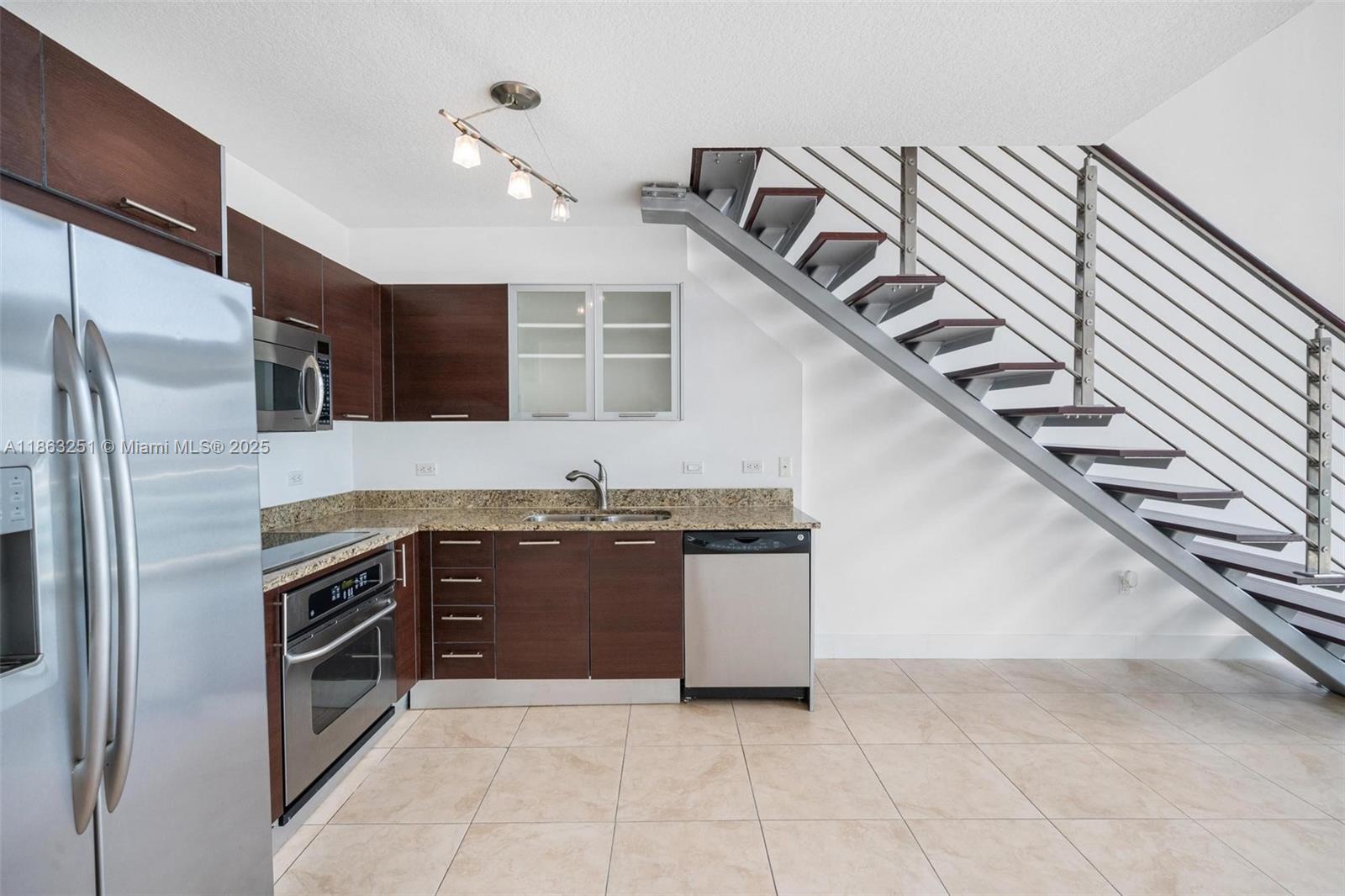 Property photo # 7