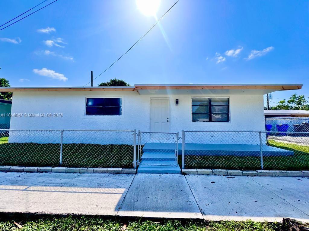 Property photo # 0