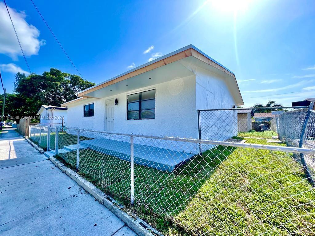 Property photo # 3
