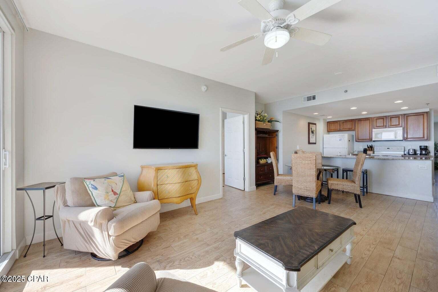 Image 21 For 17729 Front Beach Road 2004e