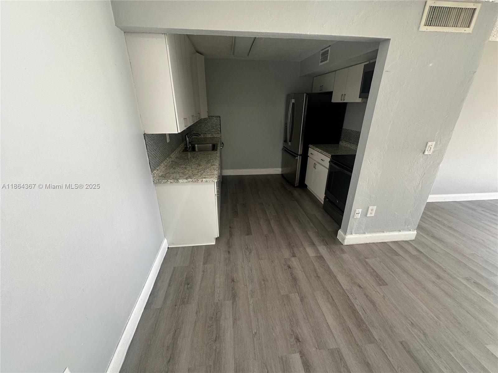 Property photo # 8