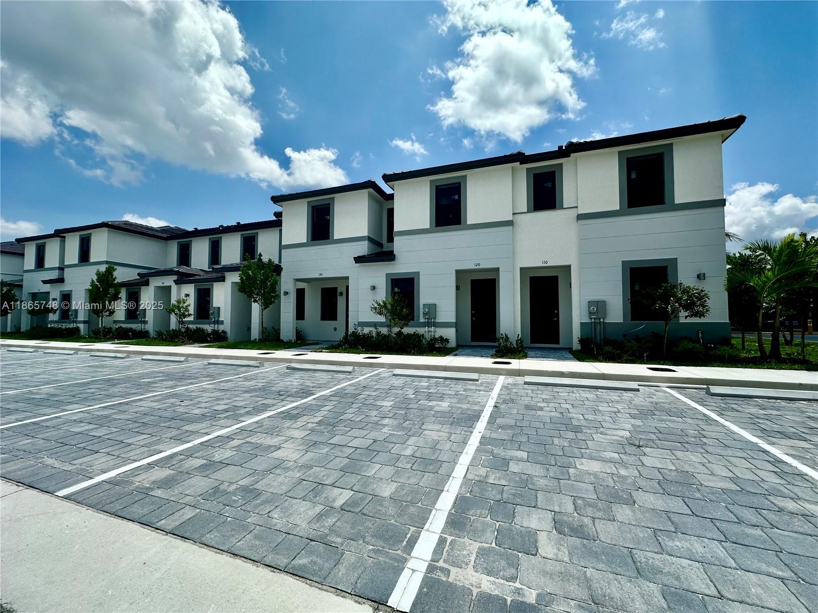 Property photo # 0