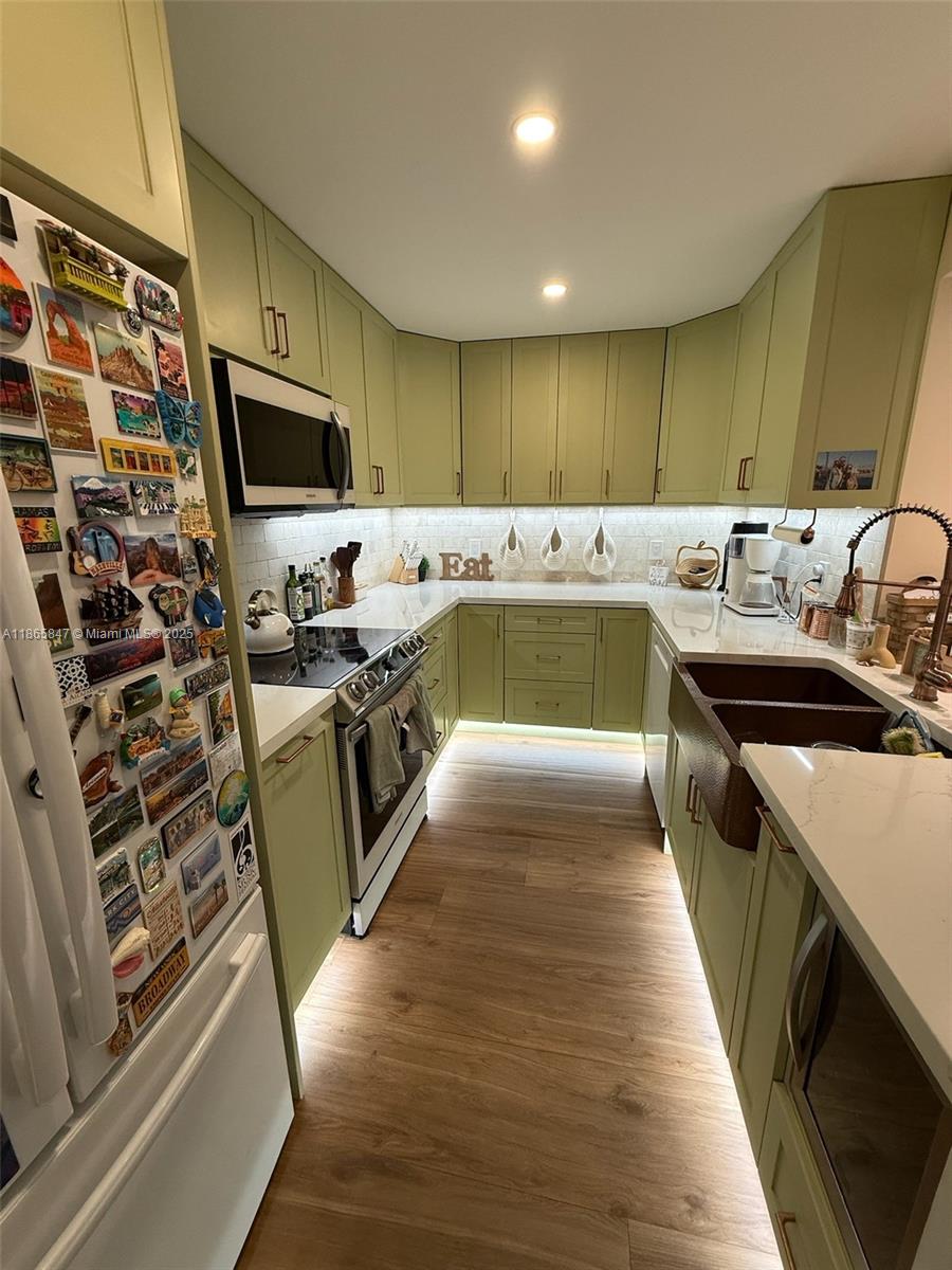 Property photo # 0