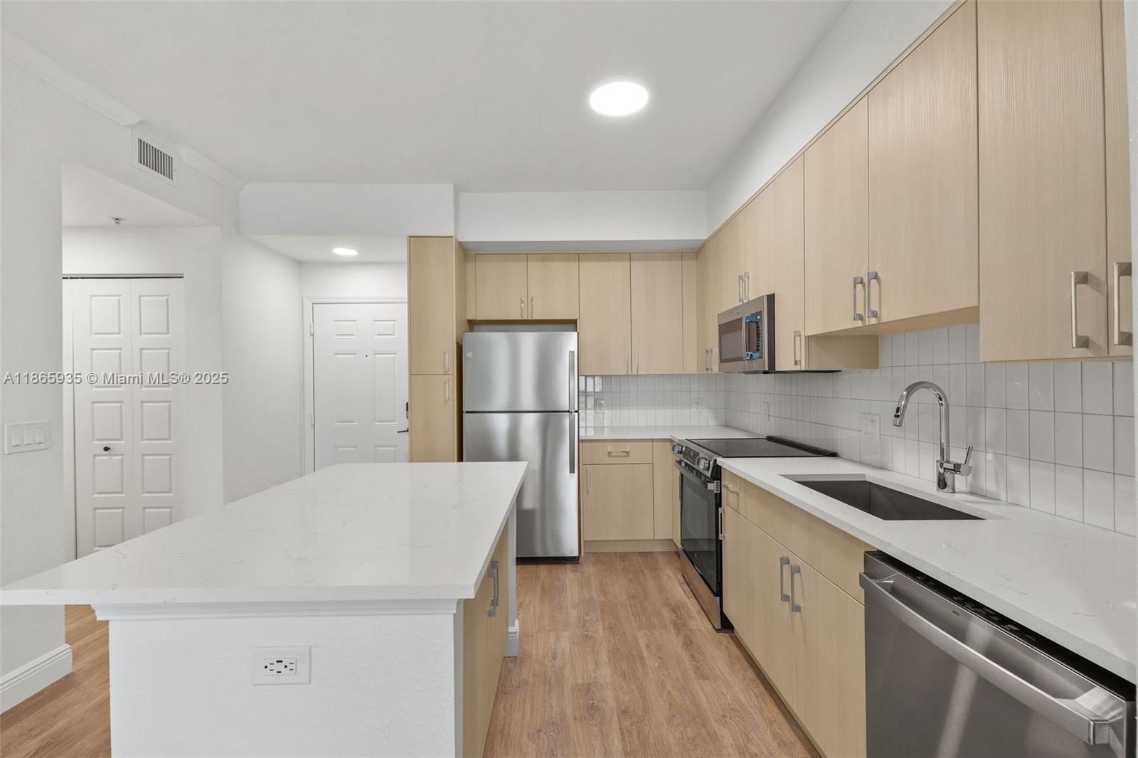 Property photo # 2