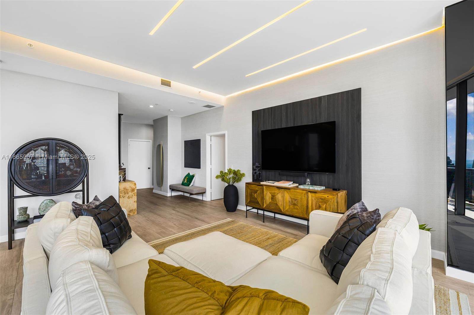 Property photo # 4