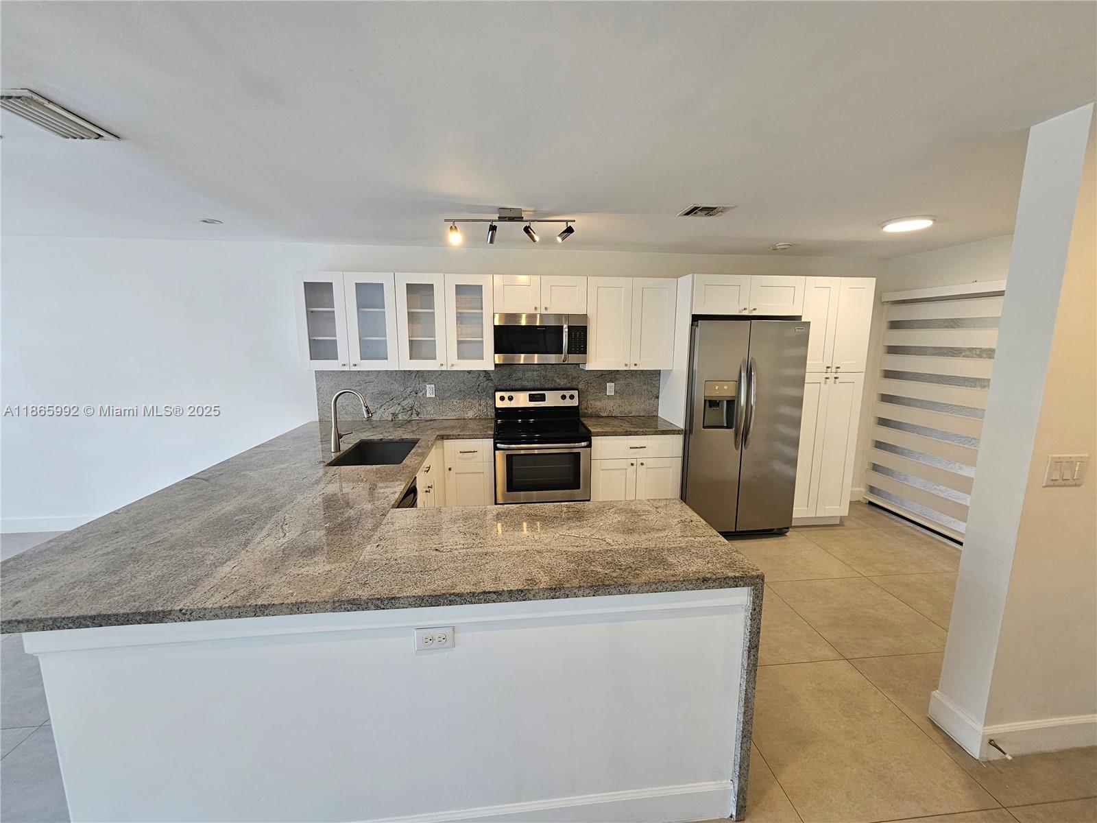 Property photo # 4