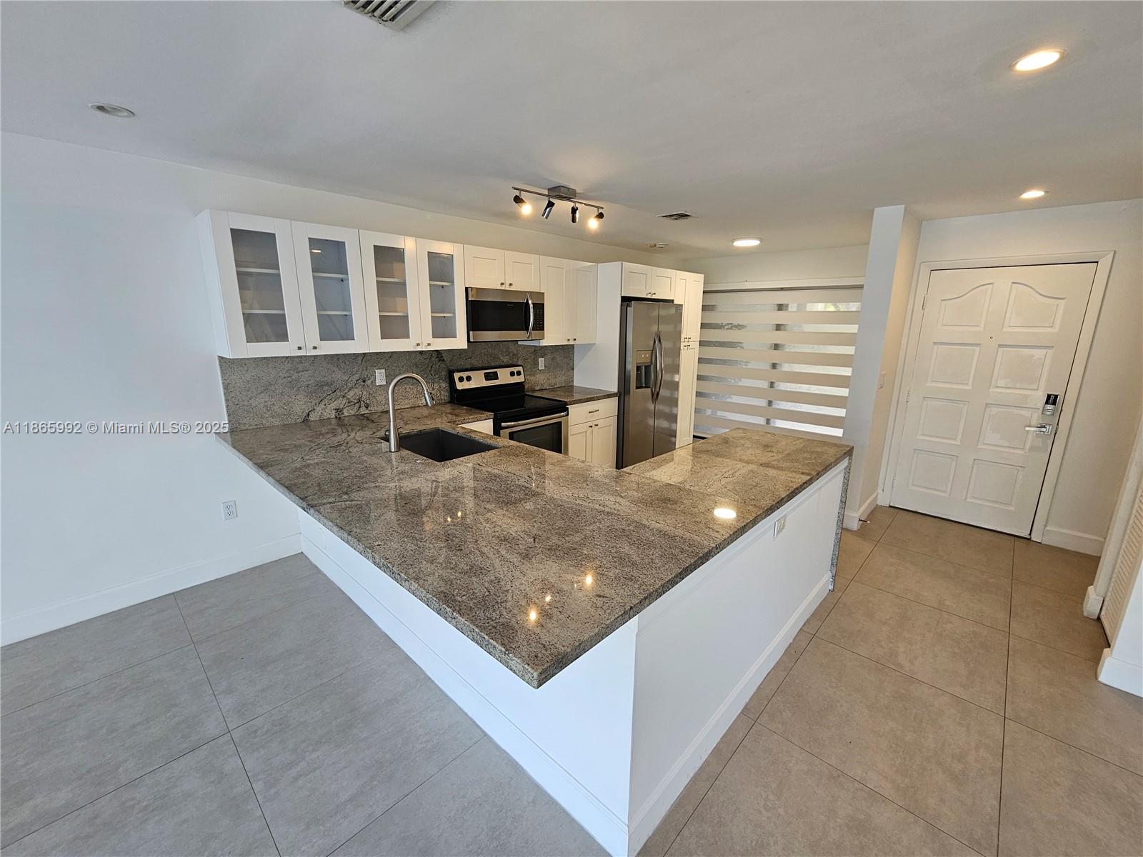 Property photo # 9