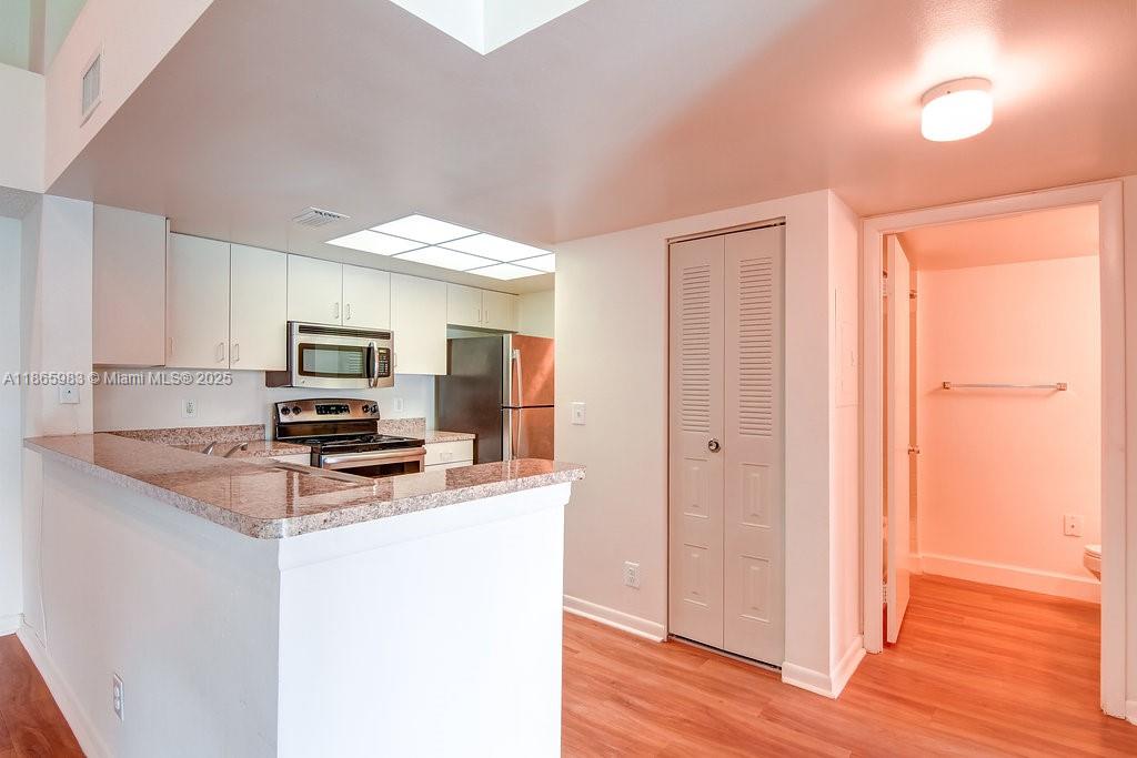 Property photo # 8