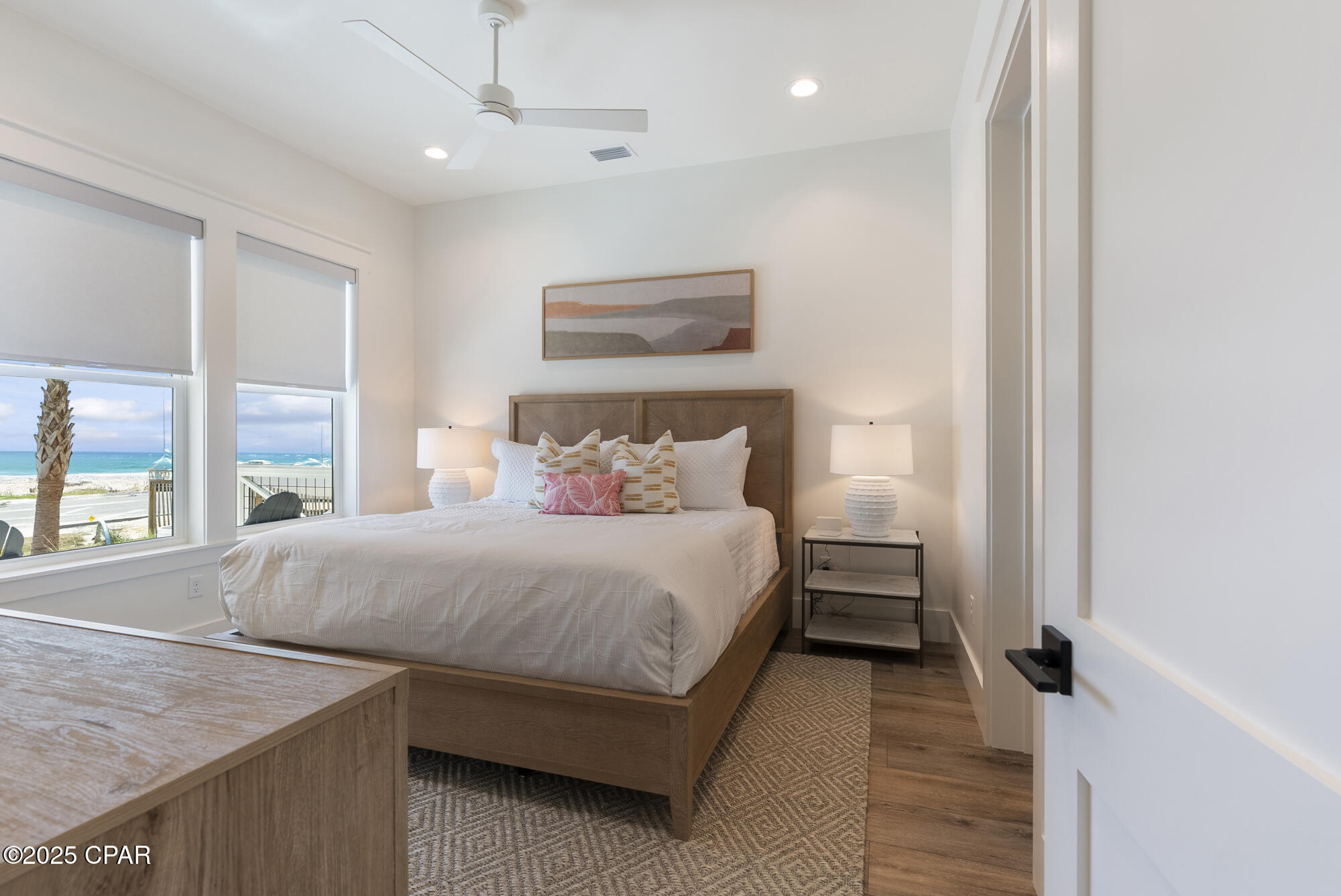 Image 9 For 5936 Gulf Drive