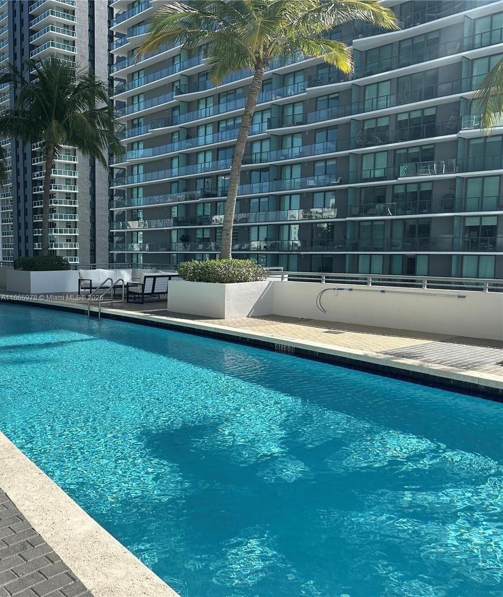 60 SW 13th St #2816, Miami FL 33130