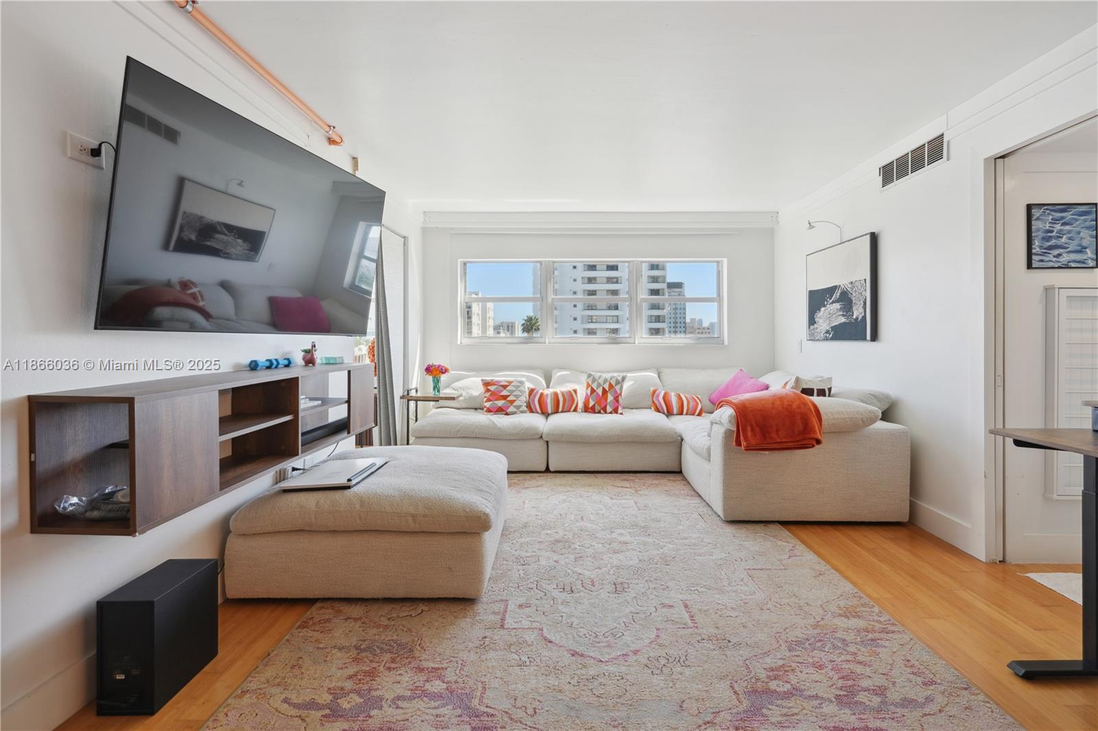 Property photo # 0