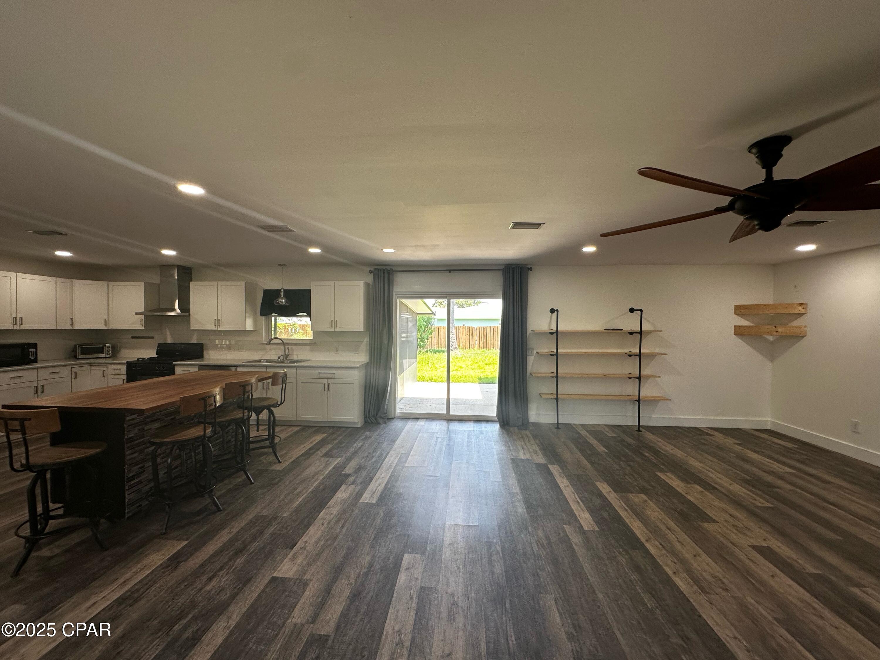 Image 11 For 112 Woodlawn Drive